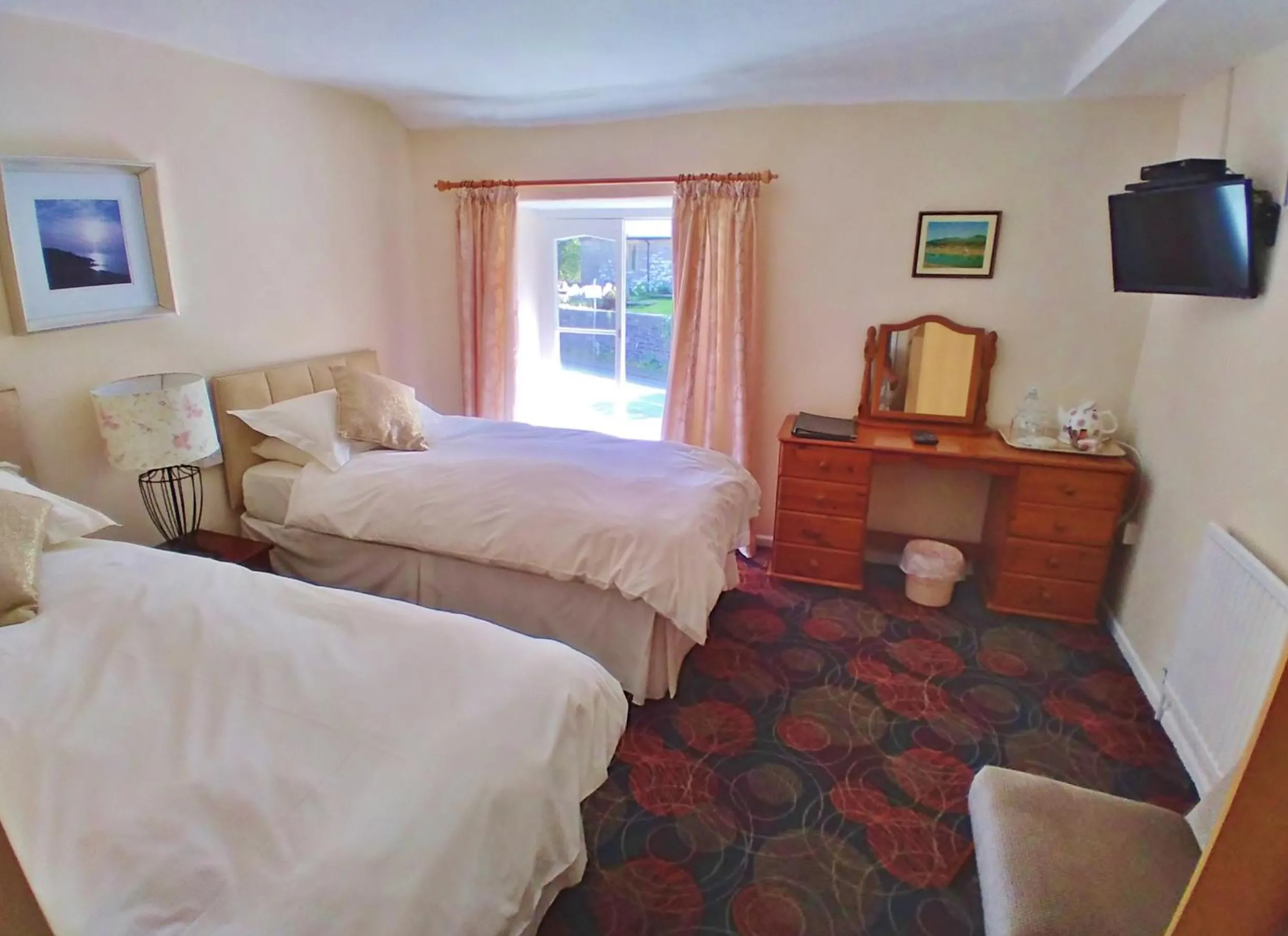 Bed in Pen-Y-Bont Hotel