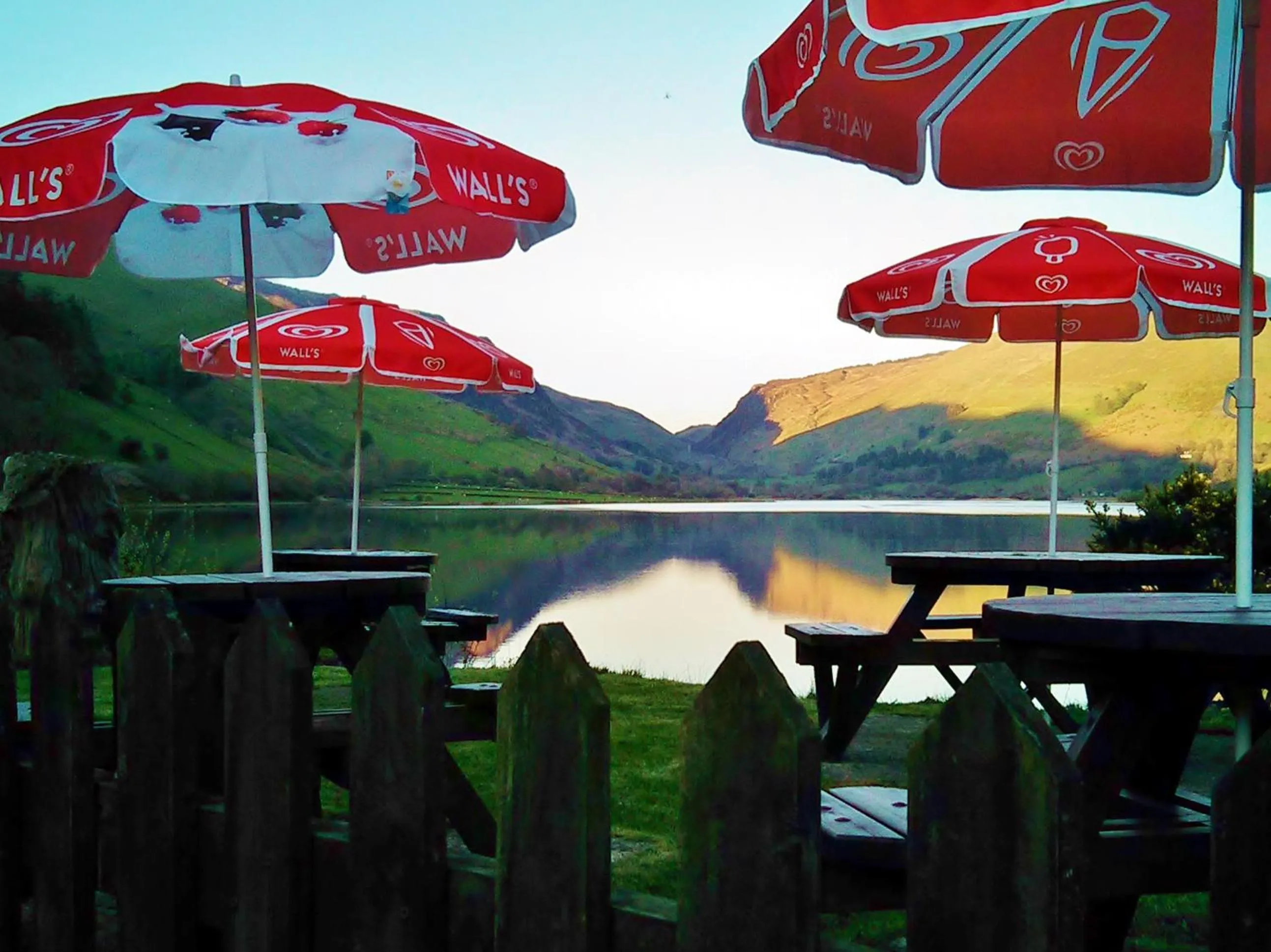 Restaurant/places to eat in Pen-Y-Bont Hotel