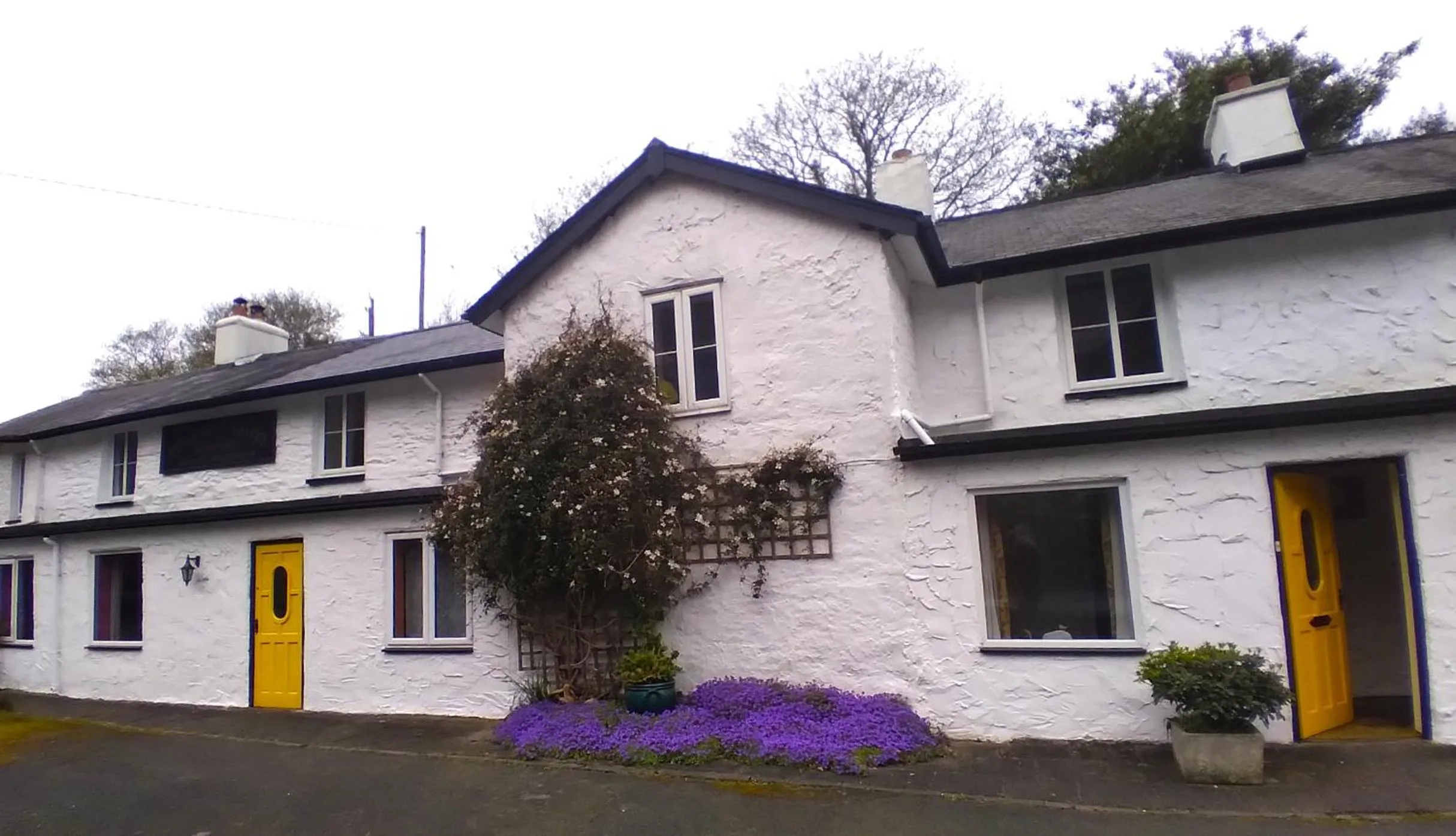 Property building in Pen-Y-Bont Hotel