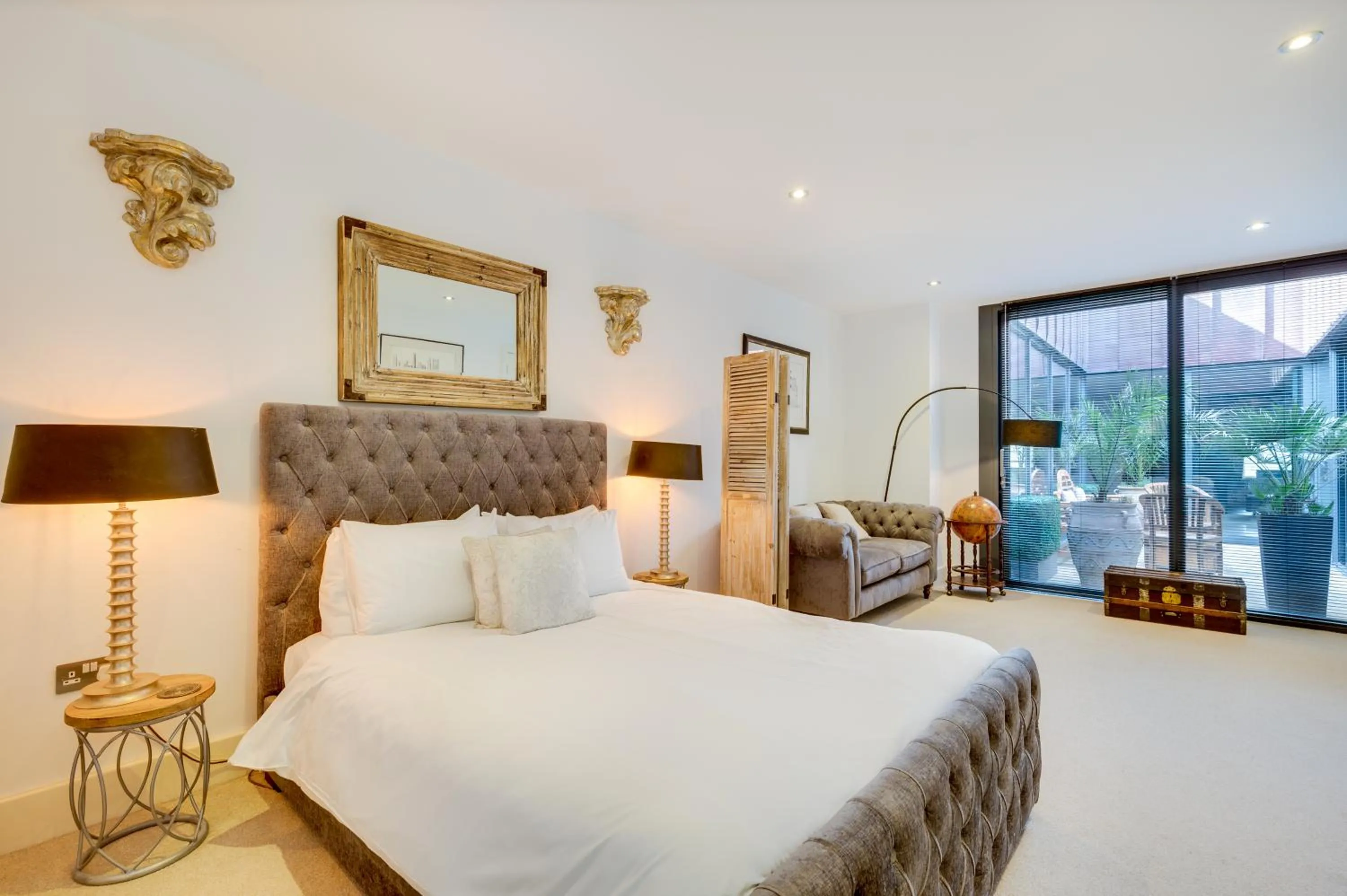 Bedroom, Bed in Royal William Yard Apartments