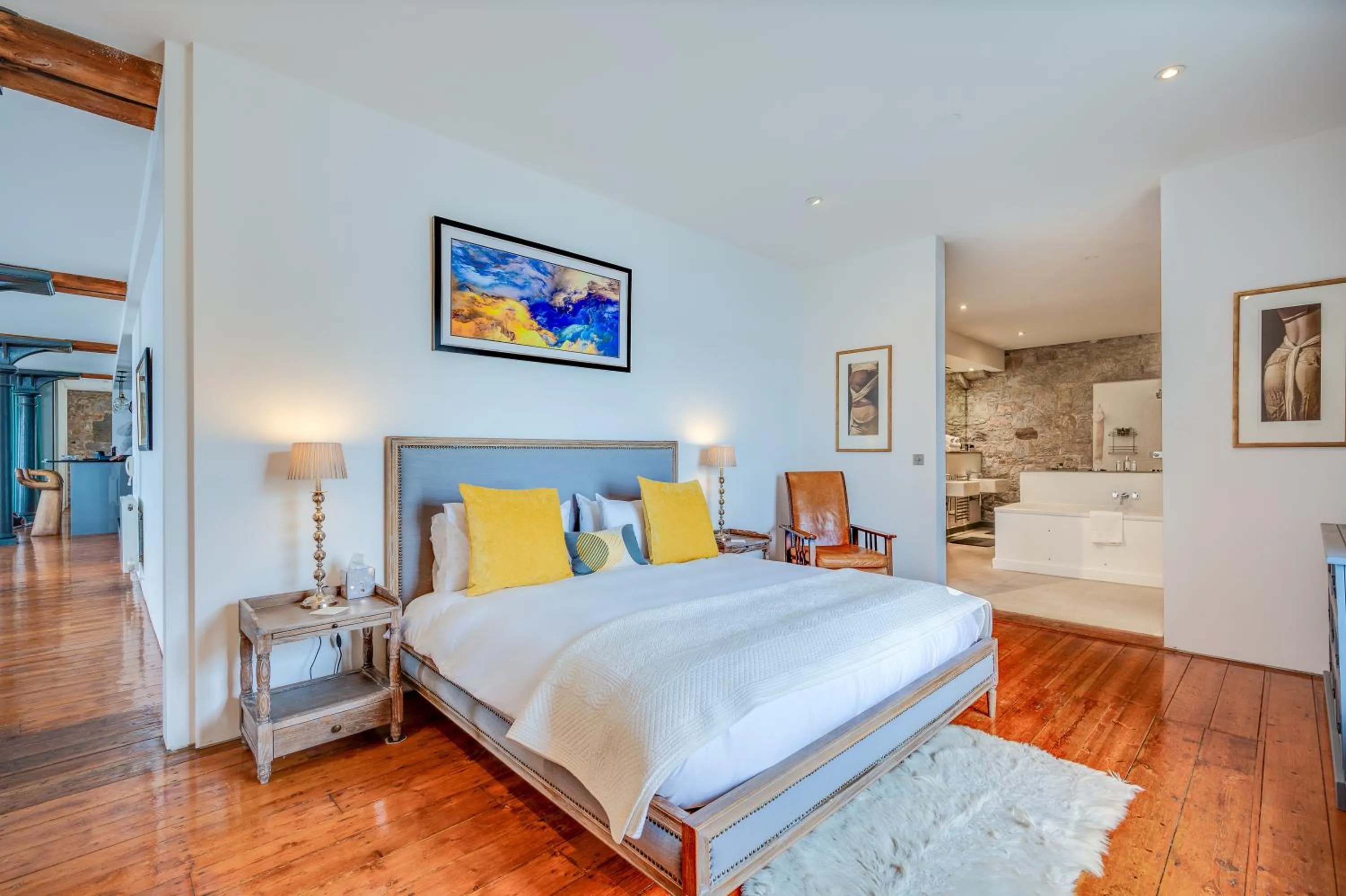 Bedroom, Bed in Royal William Yard Apartments