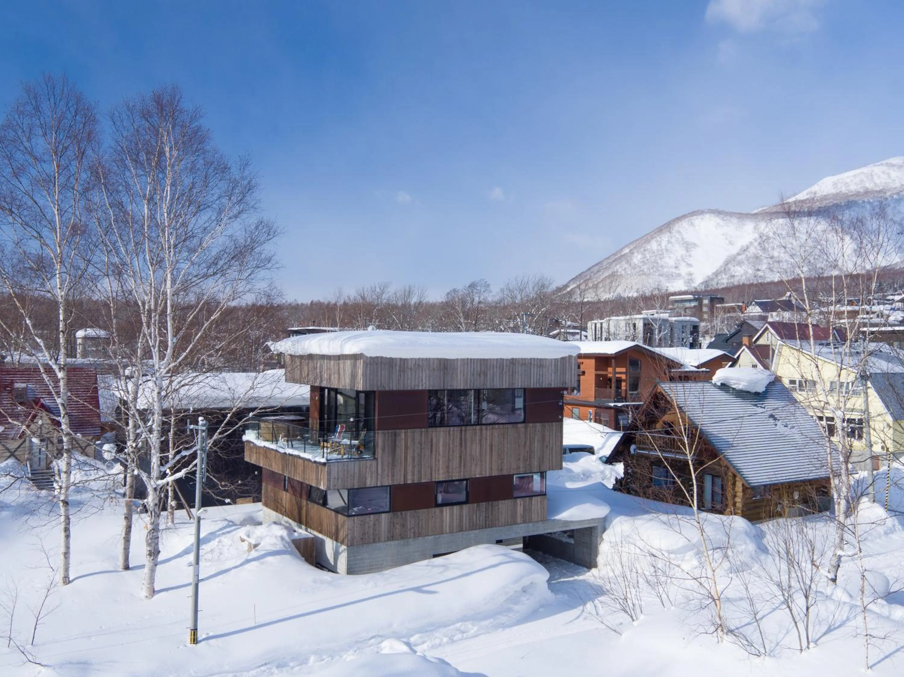 Property building in Gustav's Hideaway by H2 Life