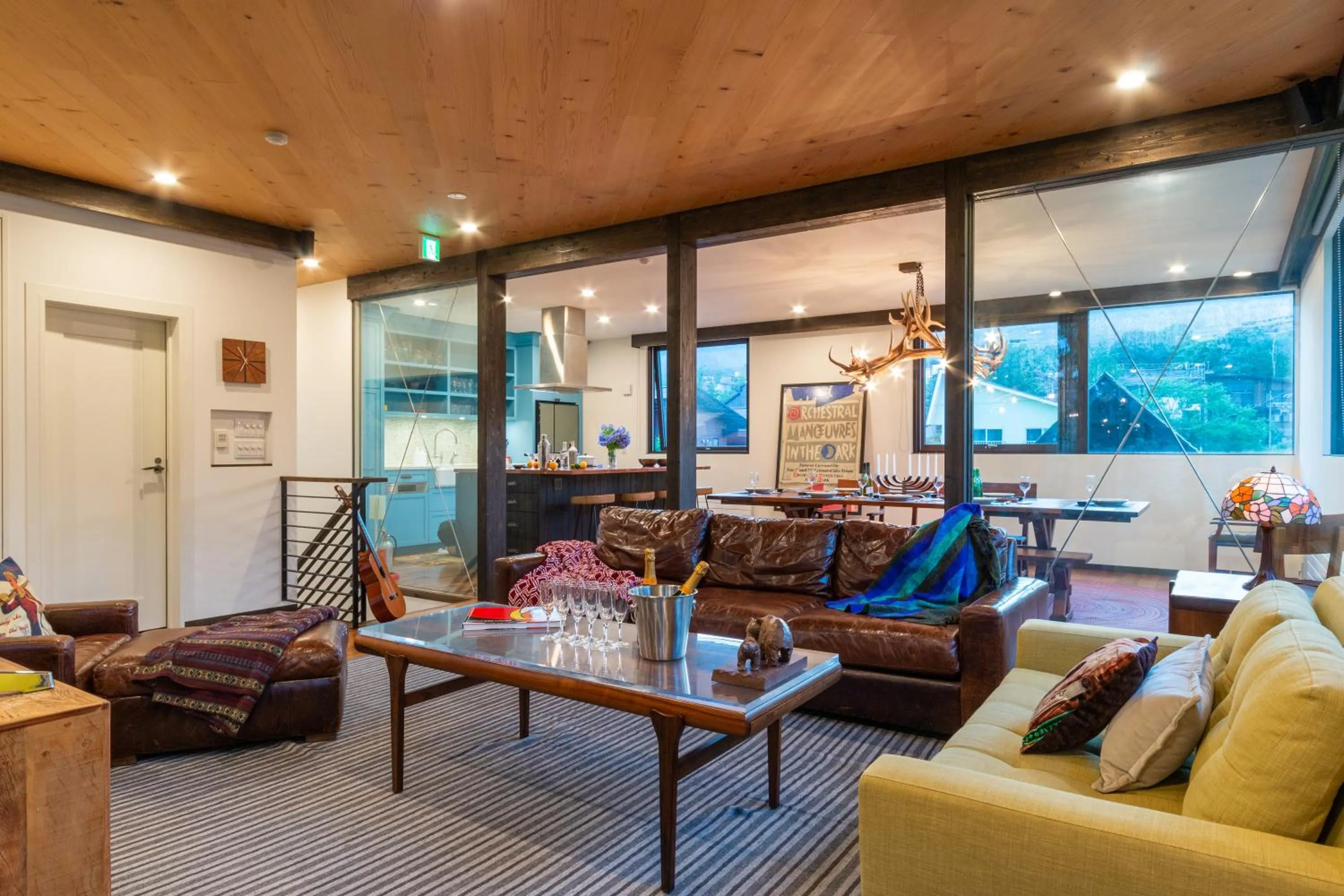 Living room in Gustav's Hideaway by H2 Life