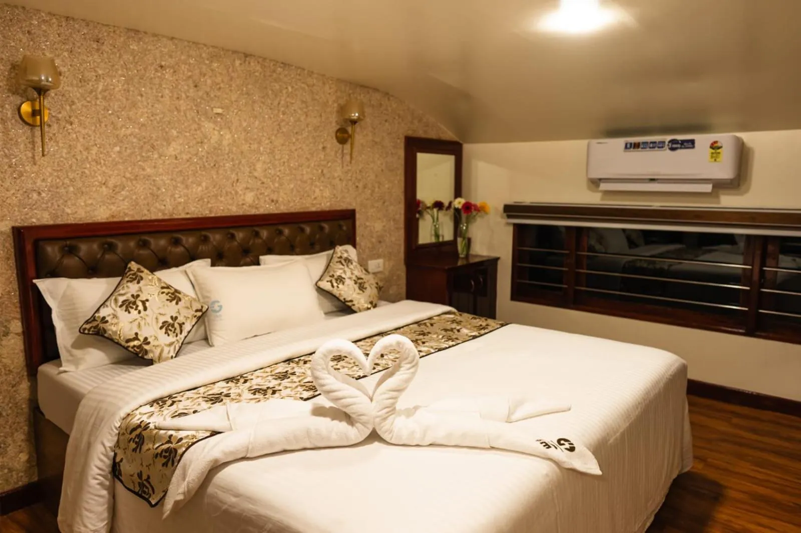 Bed in Cosy Premium Houseboats