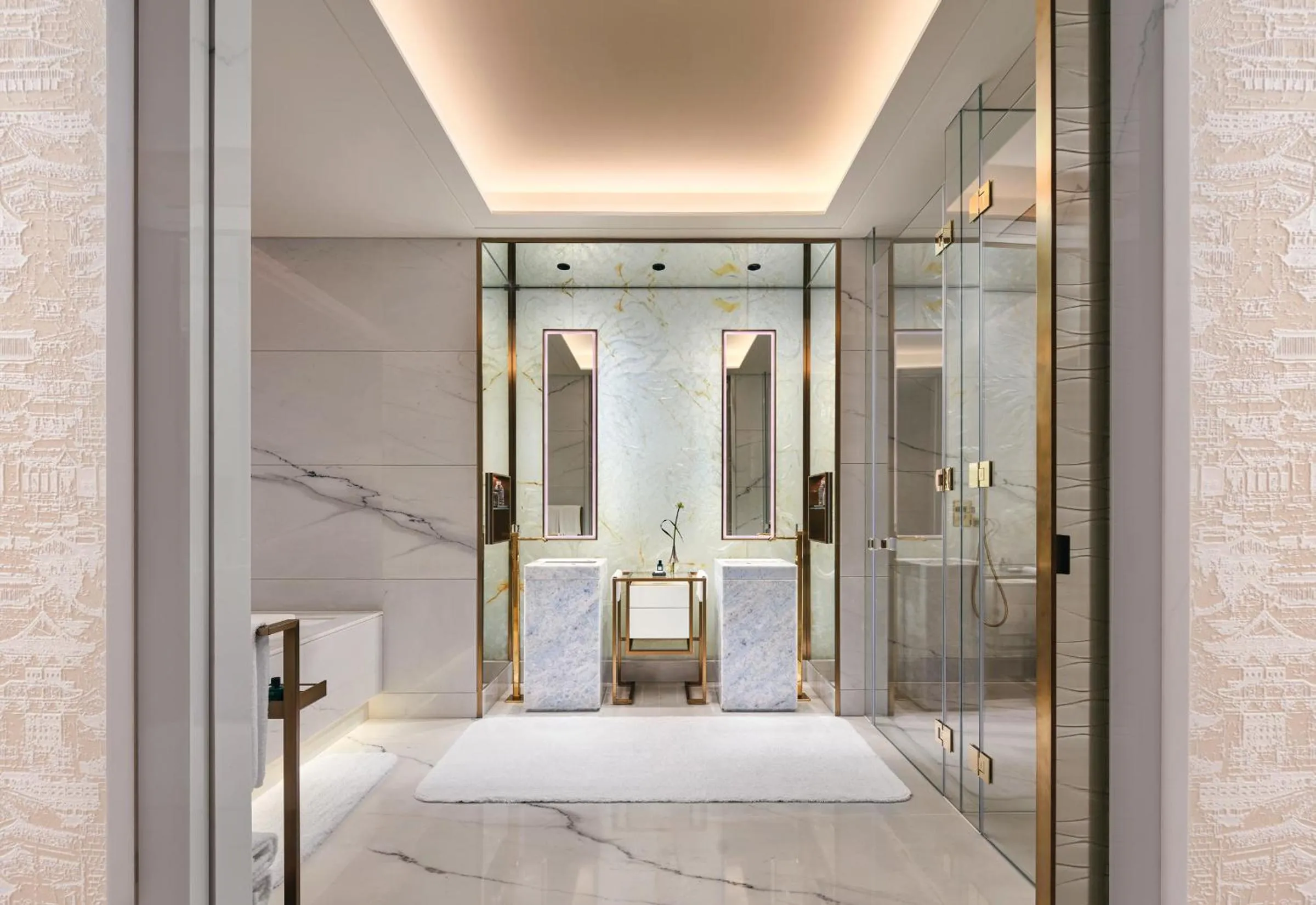 Bathroom in J Hotel, Shanghai Tower - Above All Else, Overlooking the Bund
