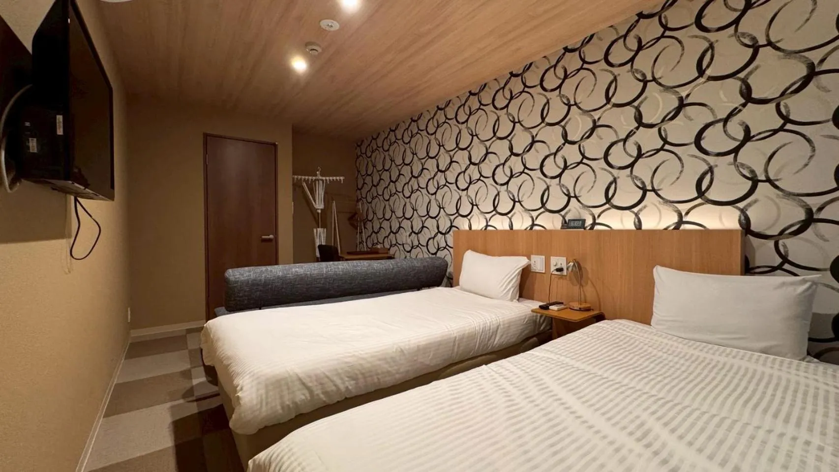 Photo of the whole room in HOTEL THE POINT Kiyomizu Gojo