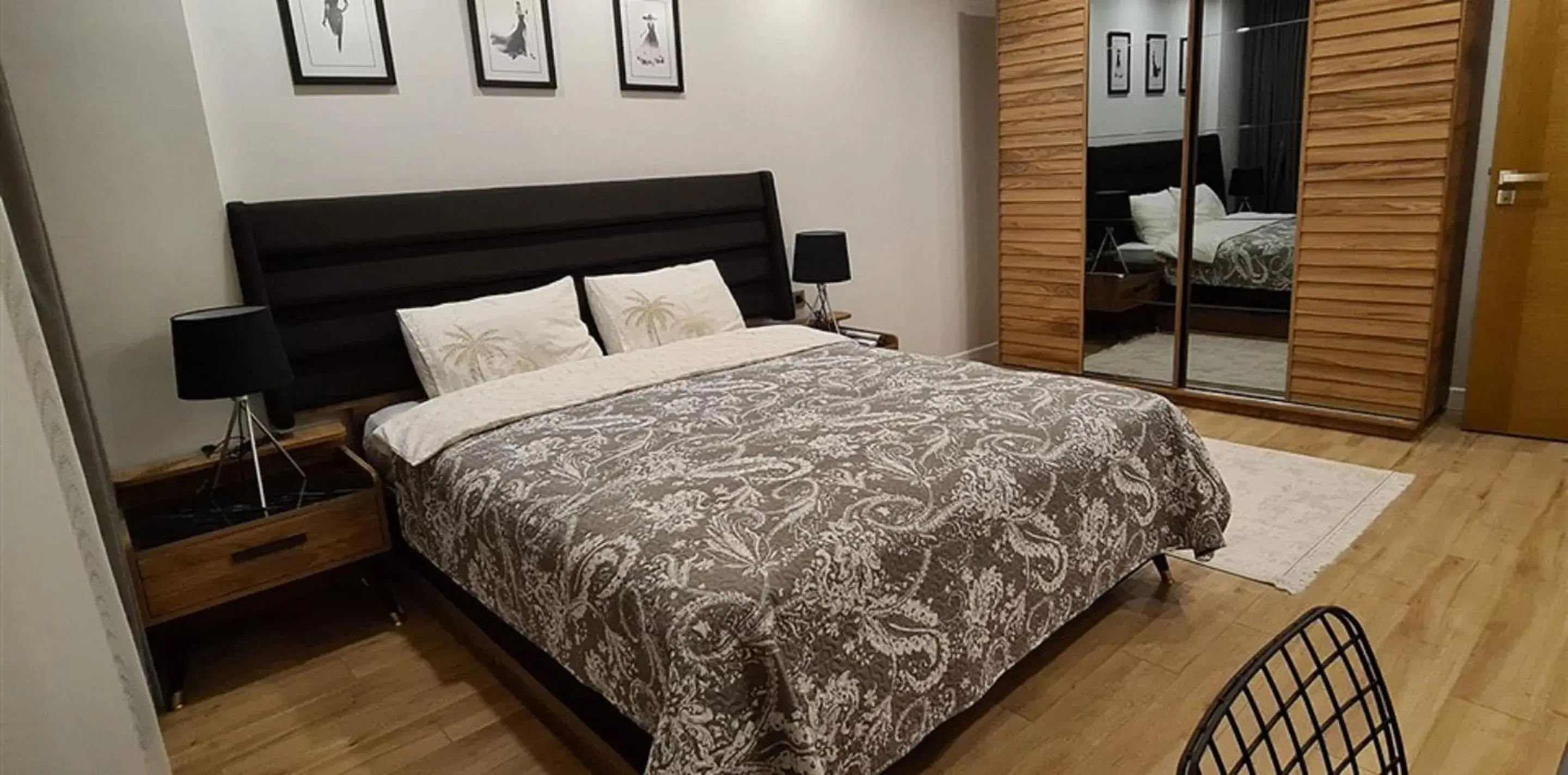 Bed in Veranda Suites Bed in Veranda Suites