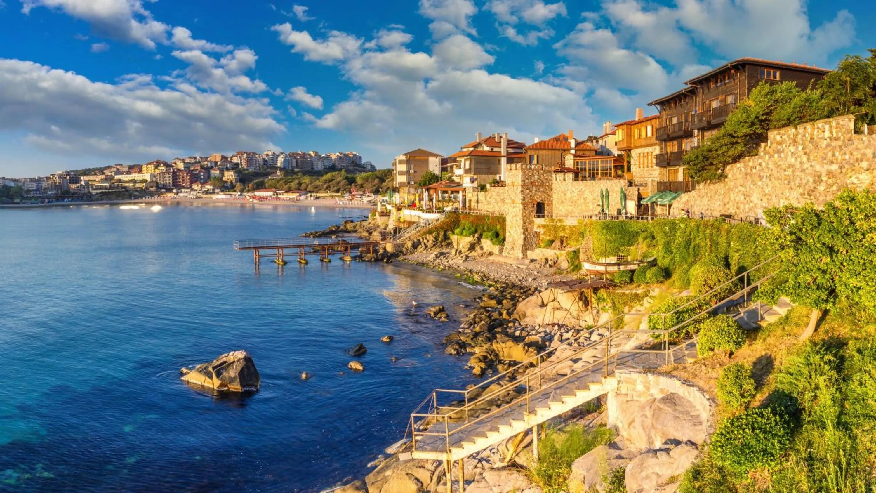 Neighbourhood in Hotel Tm Deluxe located in Sunny Beach