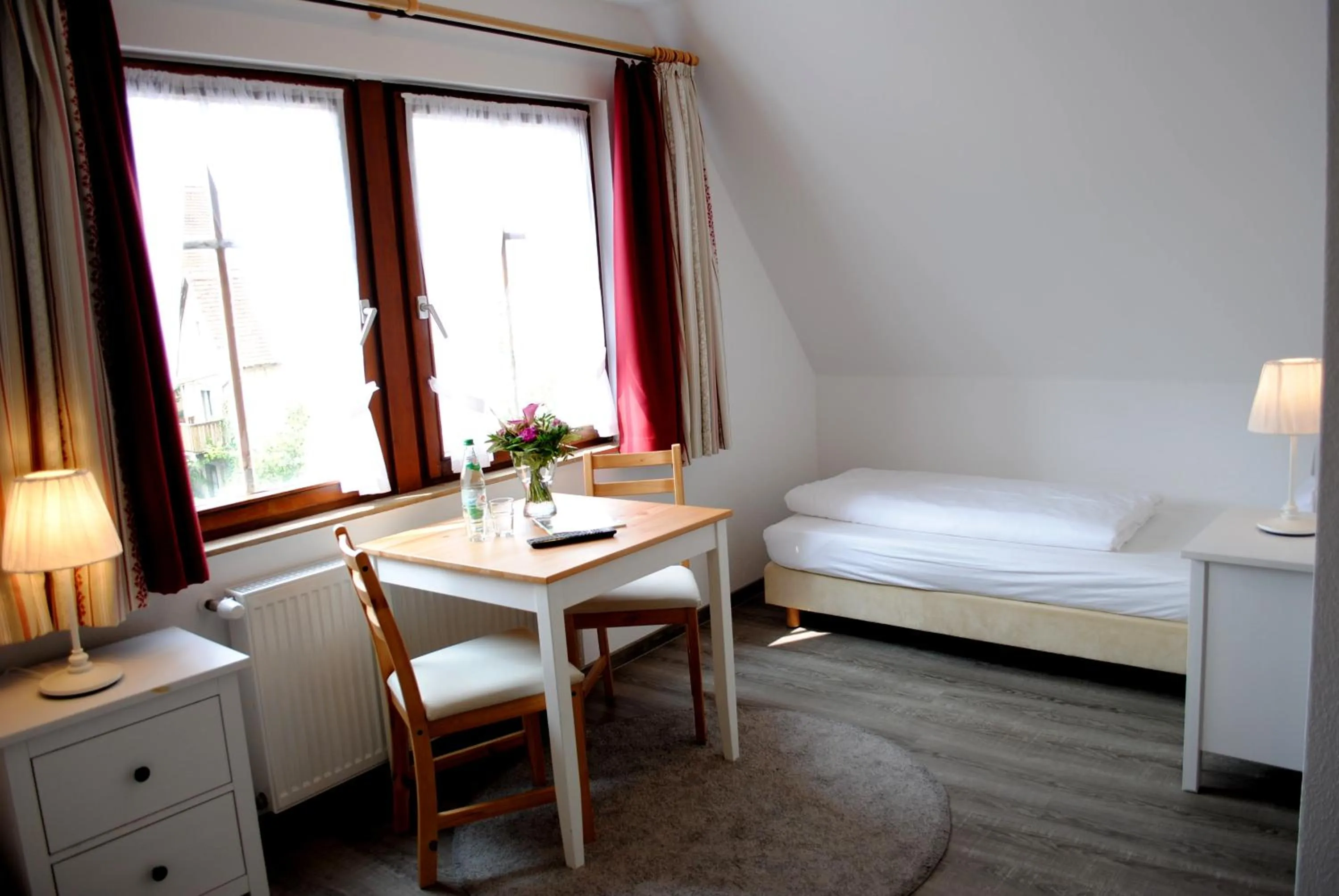 Bedroom, Bed in Hotel zum Breiterle - Self-Check-In