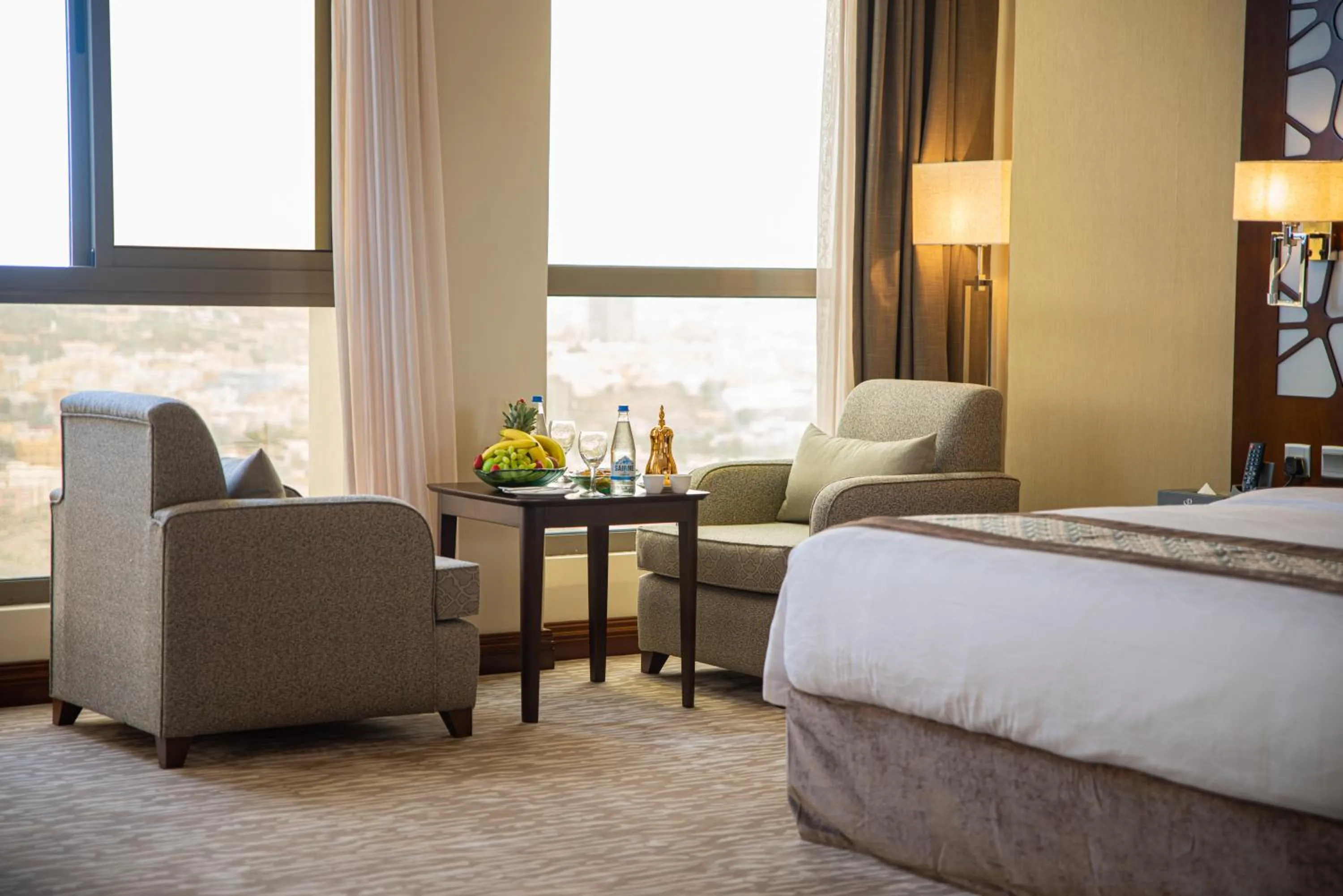 Bed in Sarwat Park Hotel