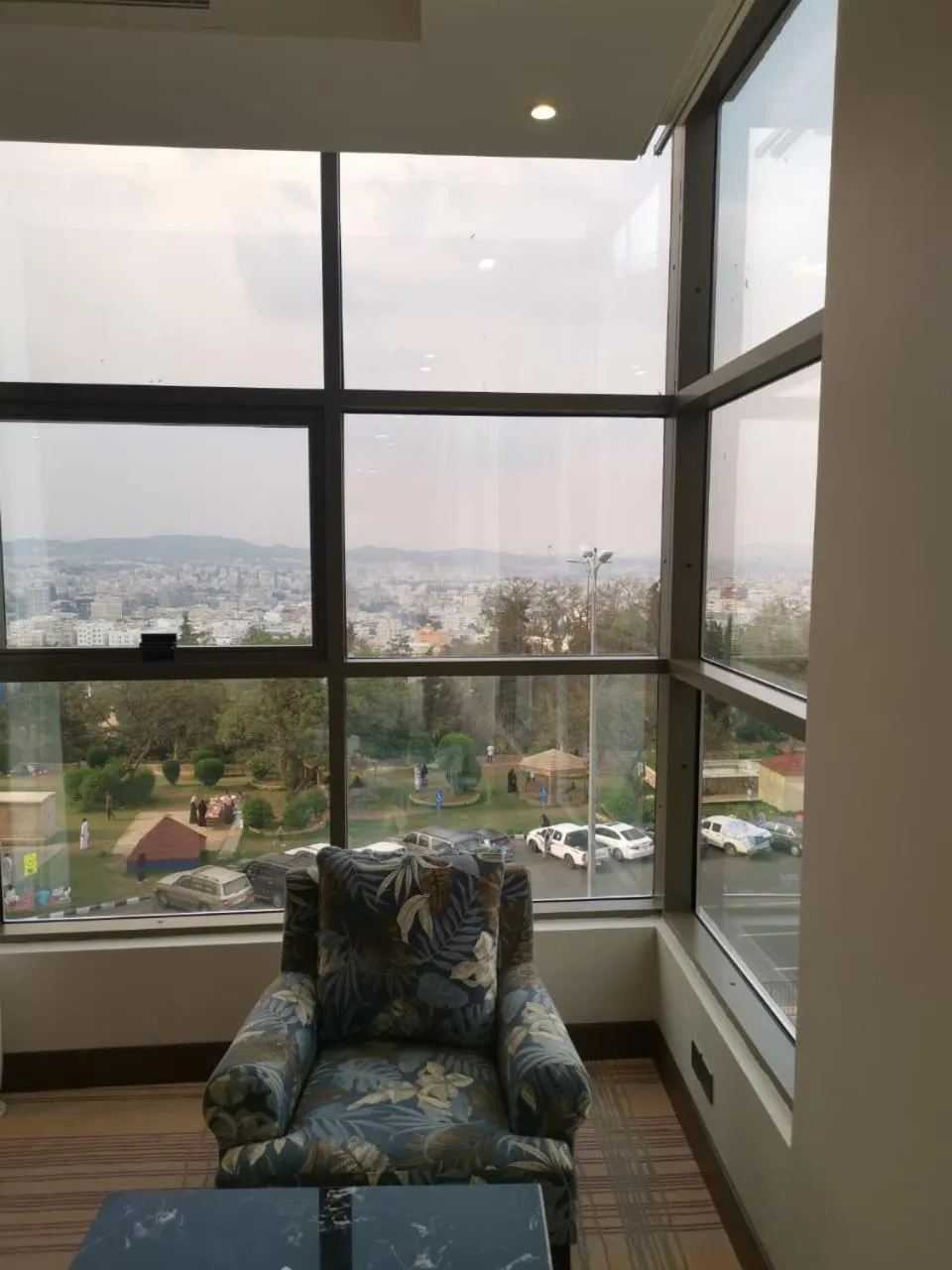 Seating area in Sarwat Park Hotel