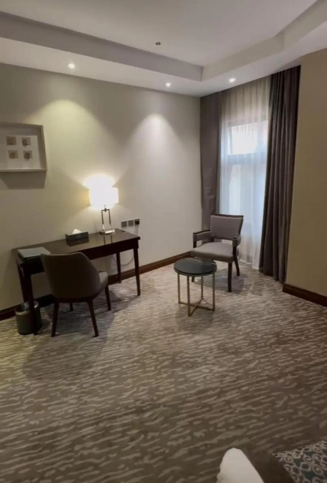 Seating area in Sarwat Park Hotel