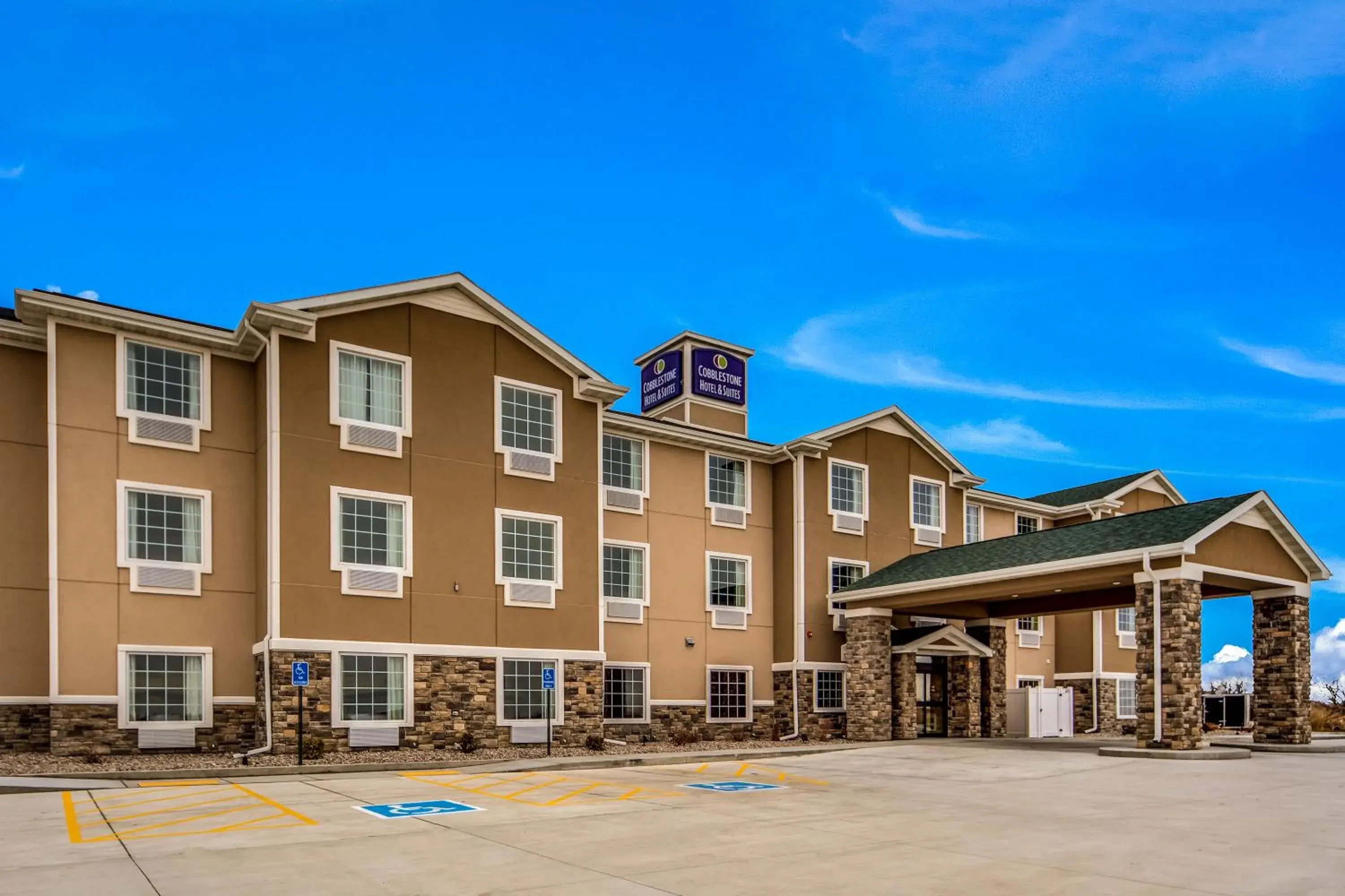 Property building in Cobblestone Hotel & Suites - Cozad Property building in Cobblestone Hotel & Suites - Cozad