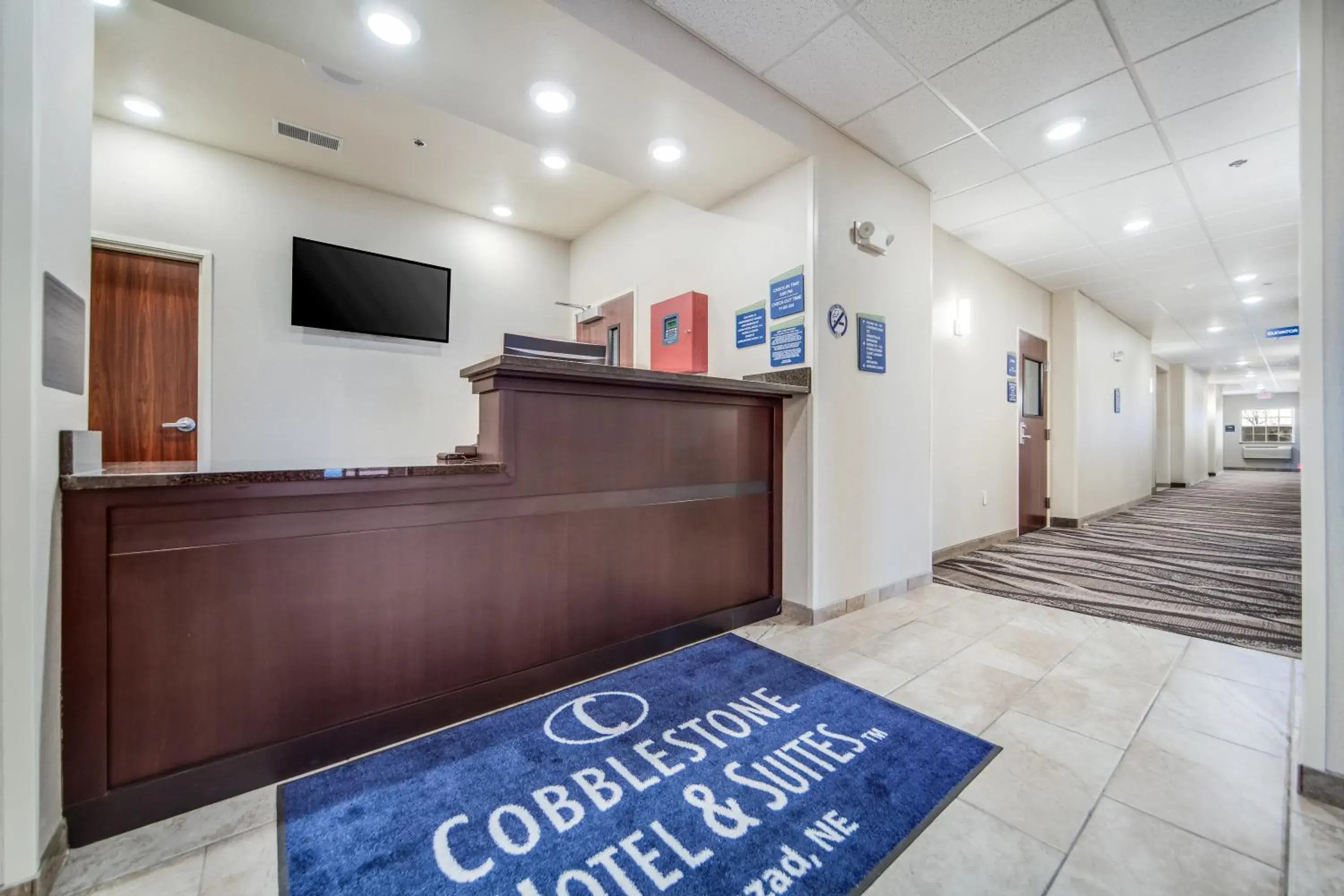 Lobby or reception in Cobblestone Hotel & Suites - Cozad Lobby or reception in Cobblestone Hotel & Suites - Cozad