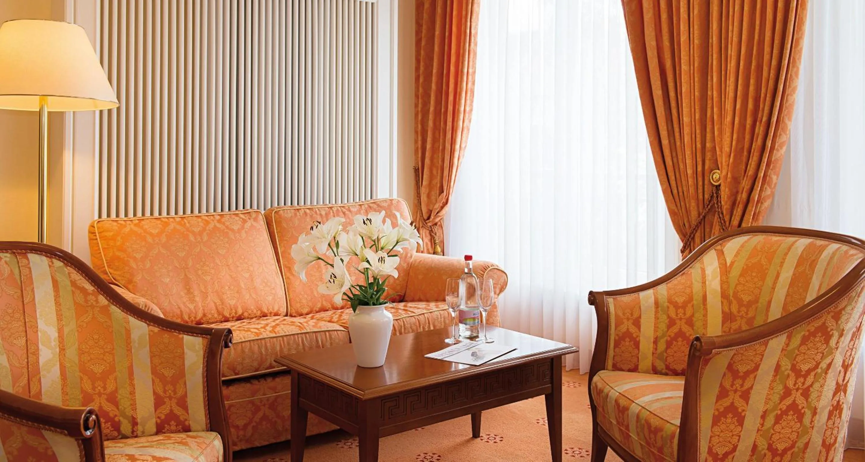 Seating area in Victor's Residenz-Hotel Erfurt