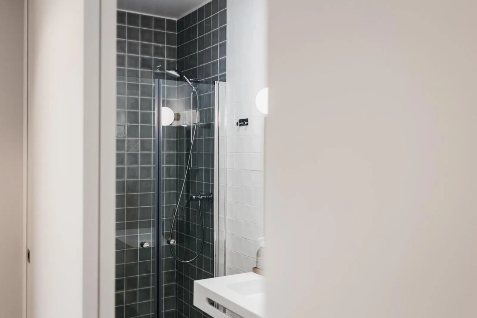 Shower in &Tales Suites - Óbidos