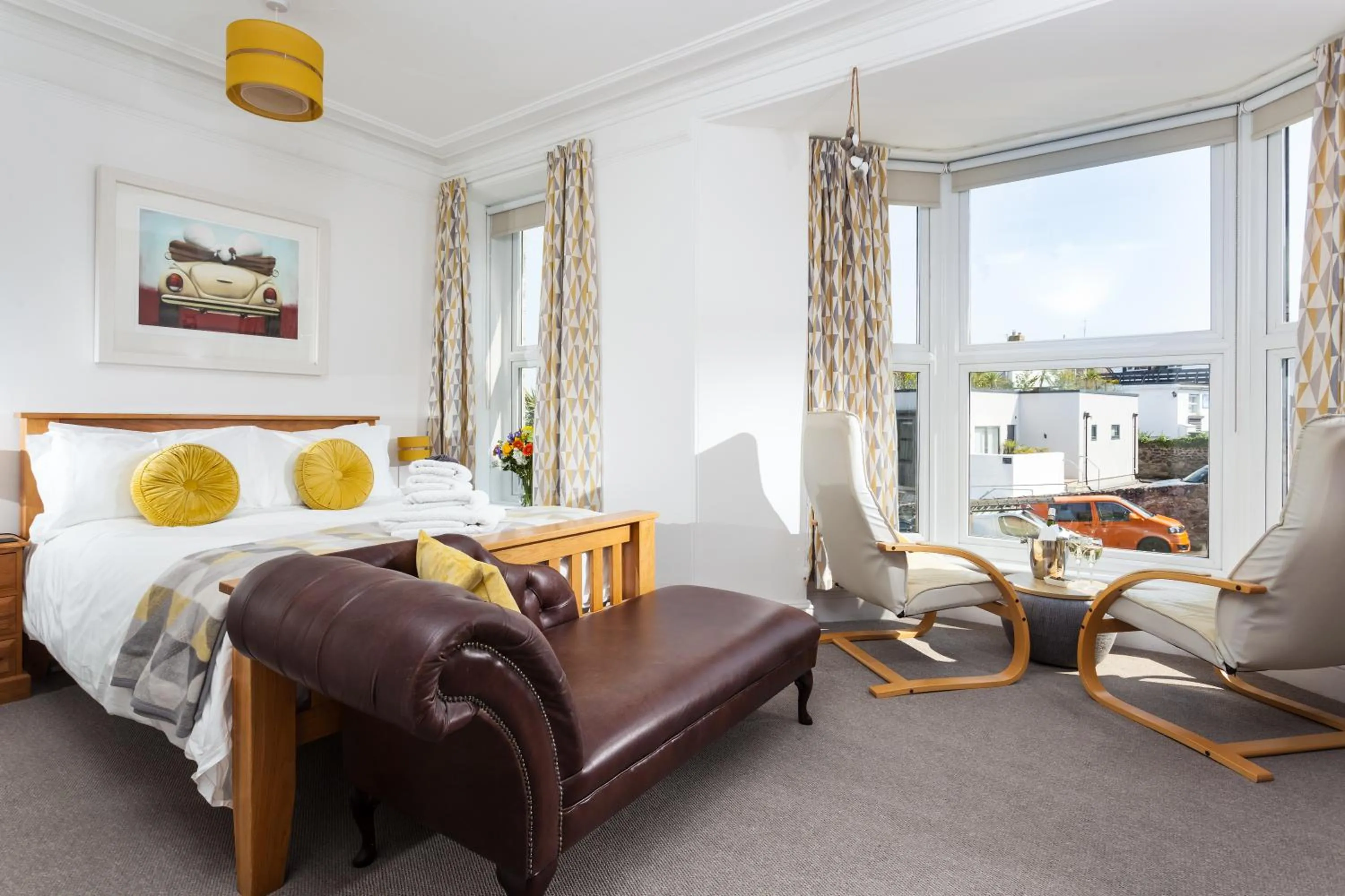 Photo of the whole room, Bed in The Olive Branch