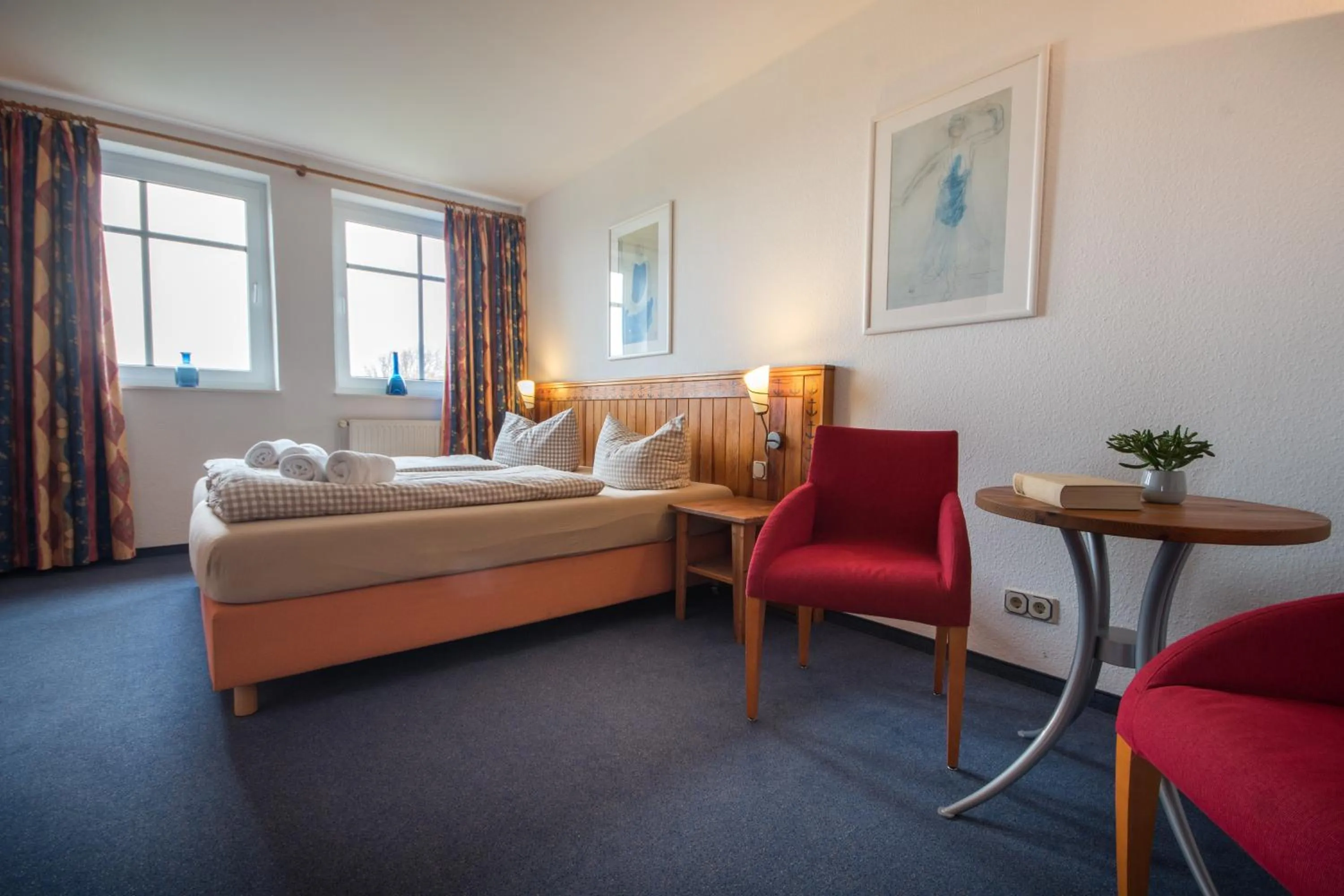 Bedroom, Bed in Hotel Nige Hus