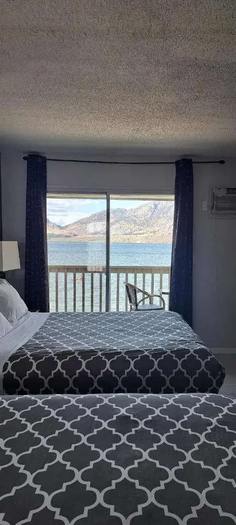 View (from property/room), Bed in Richter Pass Beach Resort View (from property/room), Bed in Richter Pass Beach Resort