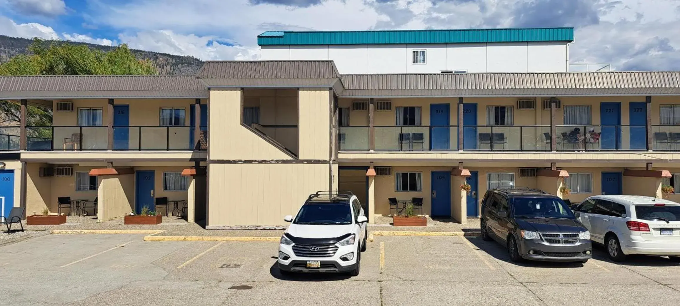 Property building in Richter Pass Beach Resort Property building in Richter Pass Beach Resort
