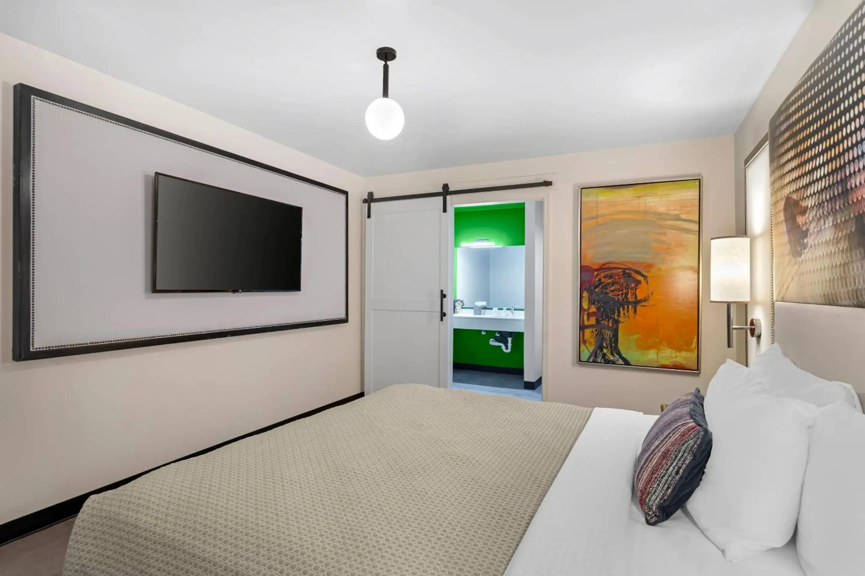 Bedroom, Bed in Heights House Hotel - Houston Heights Downtown, an Ascend Collection Hotel Bedroom, Bed in Heights House Hotel - Houston Heights Downtown, an Ascend Collection Hotel