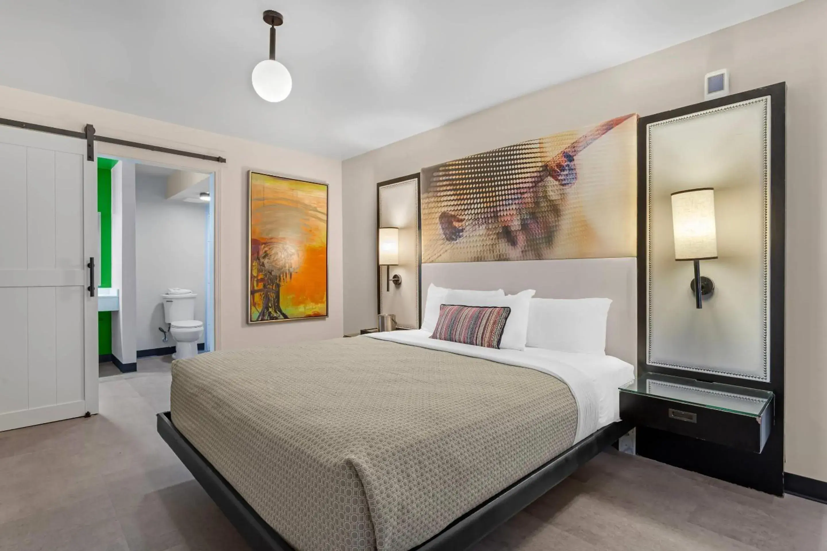 Bedroom, Bed in Heights House Hotel - Houston Heights Downtown, an Ascend Collection Hotel Bedroom, Bed in Heights House Hotel - Houston Heights Downtown, an Ascend Collection Hotel