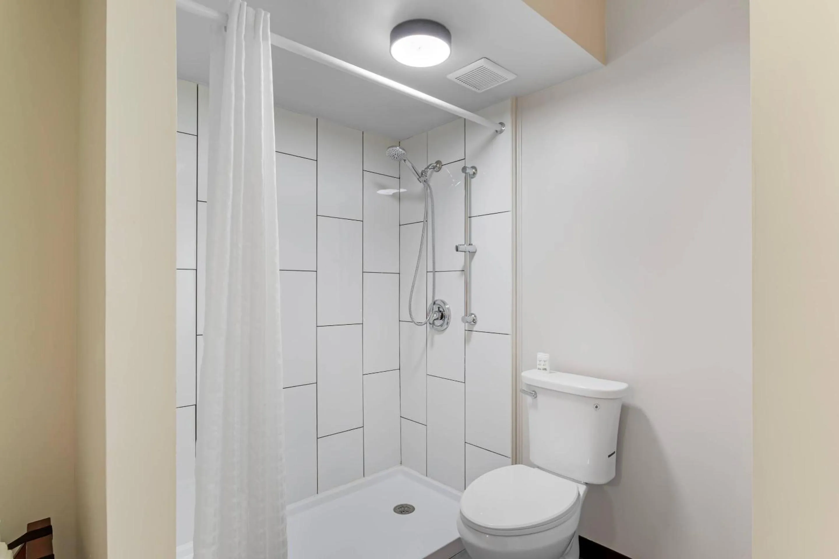 Bedroom in Heights House Hotel - Houston Heights Downtown, an Ascend Collection Hotel