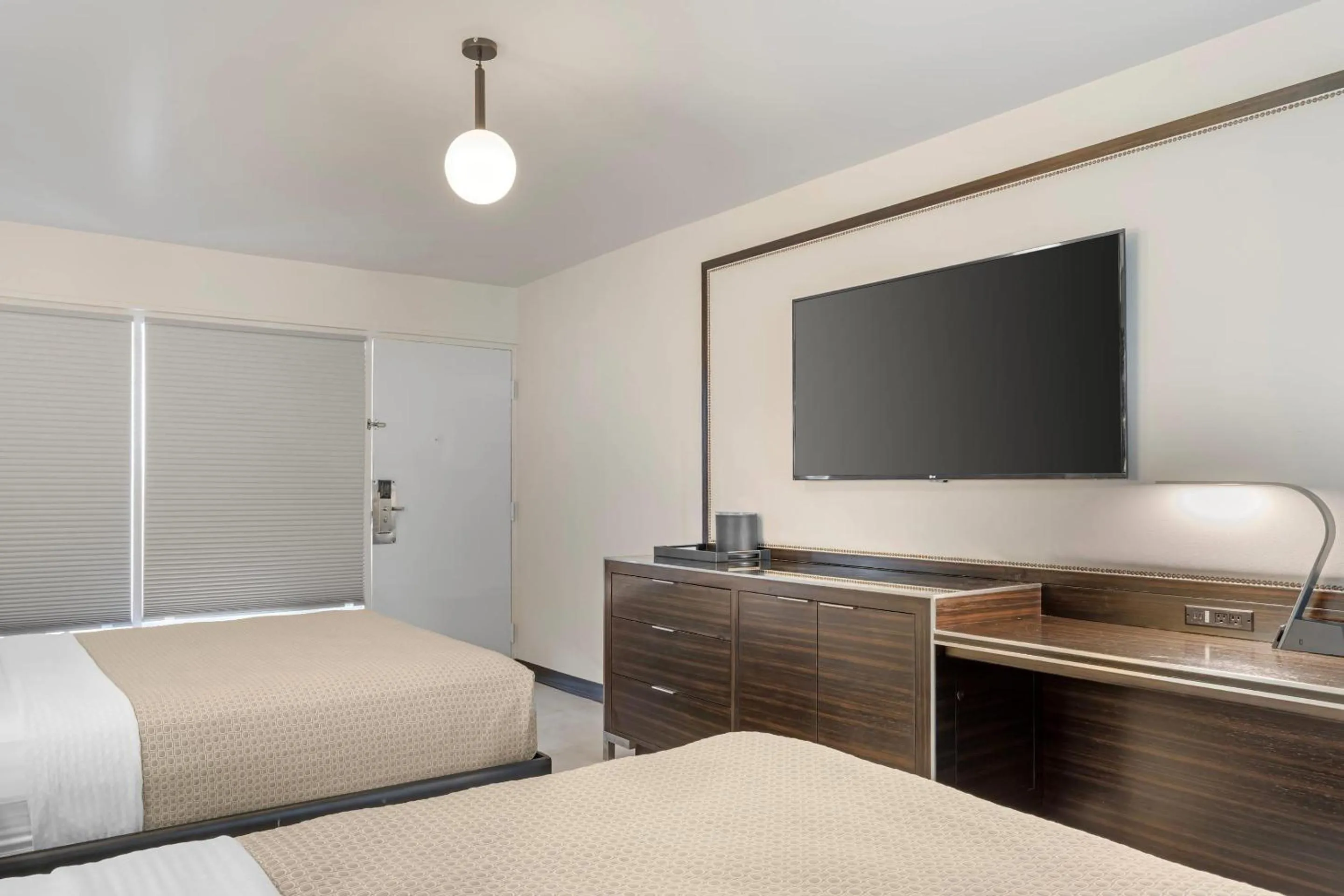 Bedroom, Bed in Heights House Hotel - Houston Heights Downtown, an Ascend Collection Hotel