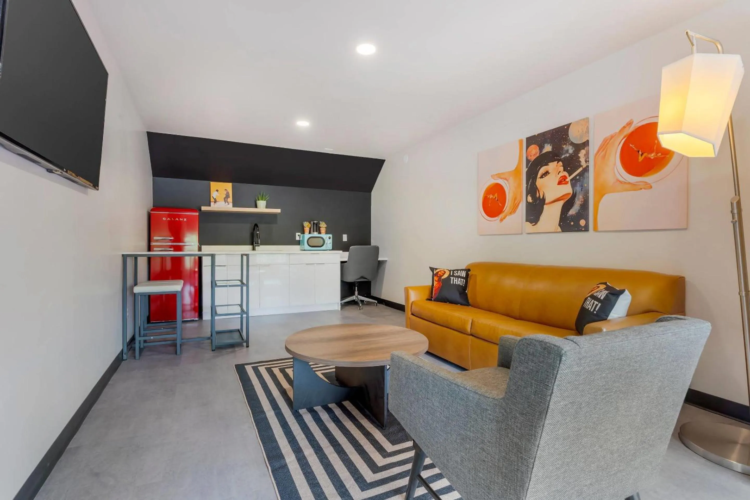 Bedroom in Heights House Hotel - Houston Heights Downtown, an Ascend Collection Hotel