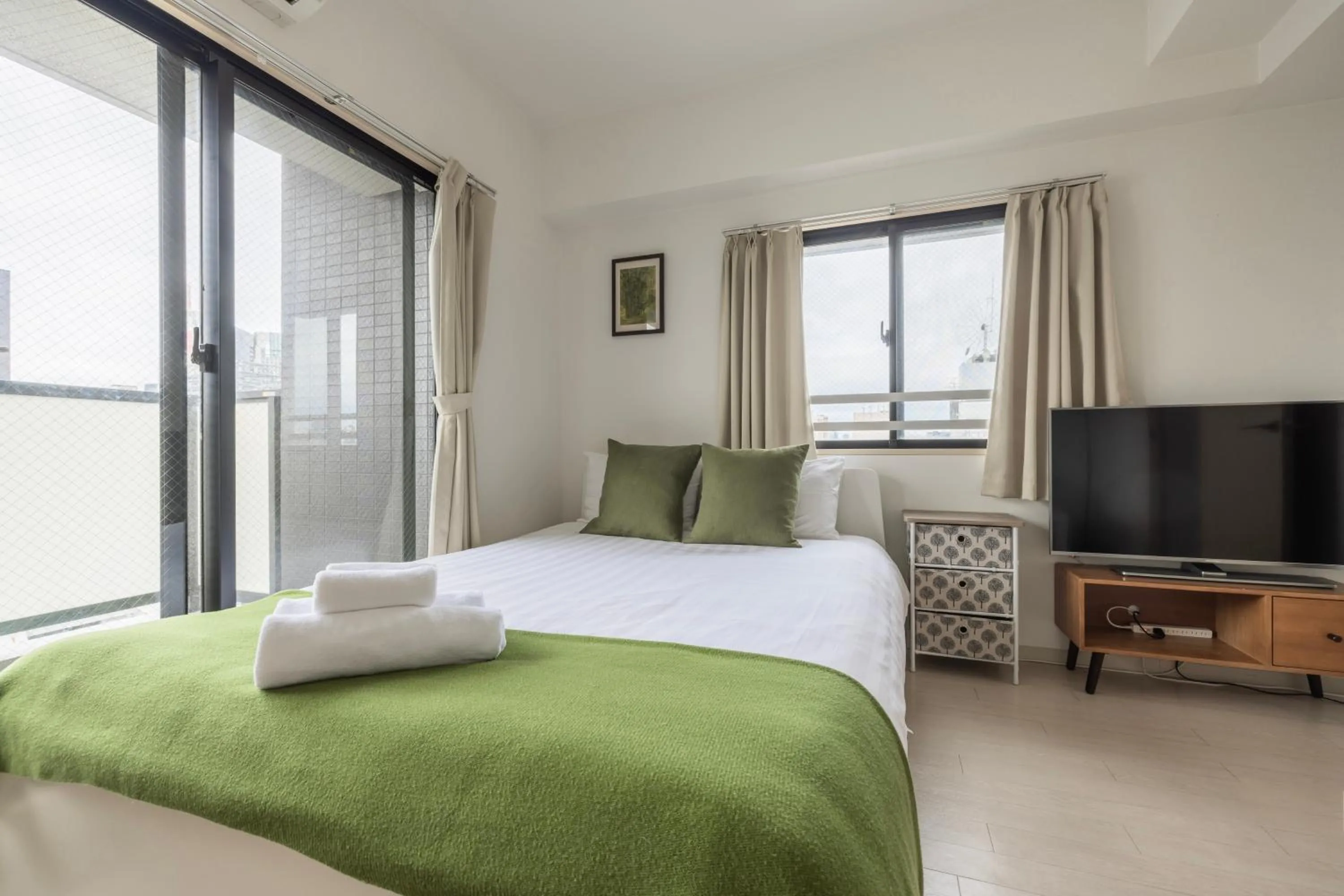 Bed in Prendre Namba AFP Apartment