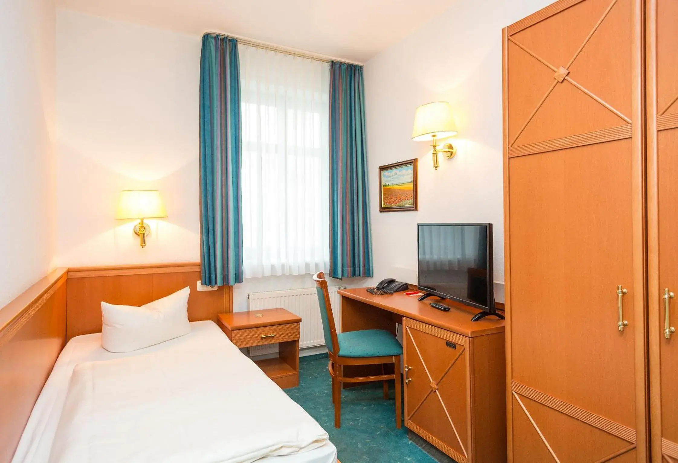 Single Room in Hotel Stadt Waren Single Room in Hotel Stadt Waren