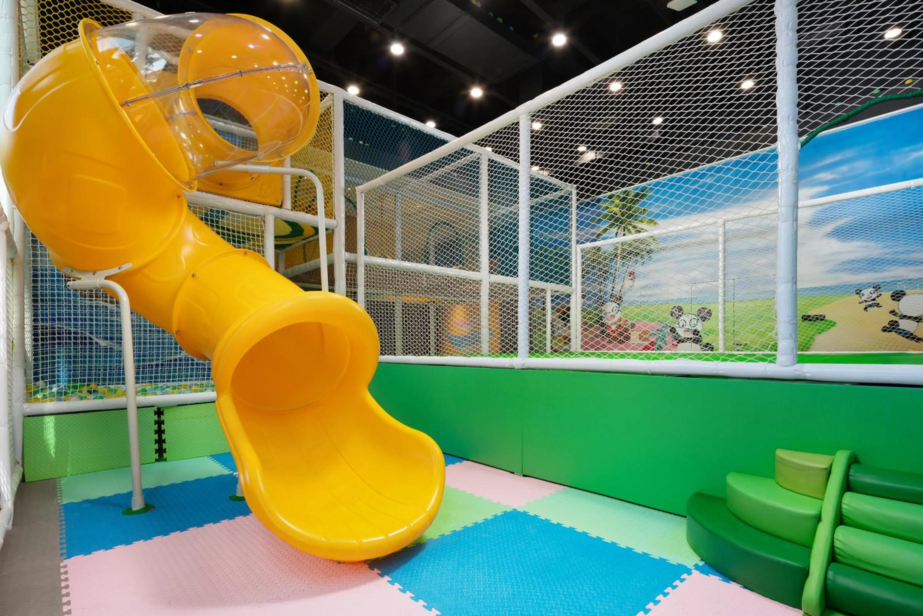 Kids's club in Hampton by Hilton Nanhai Haikou