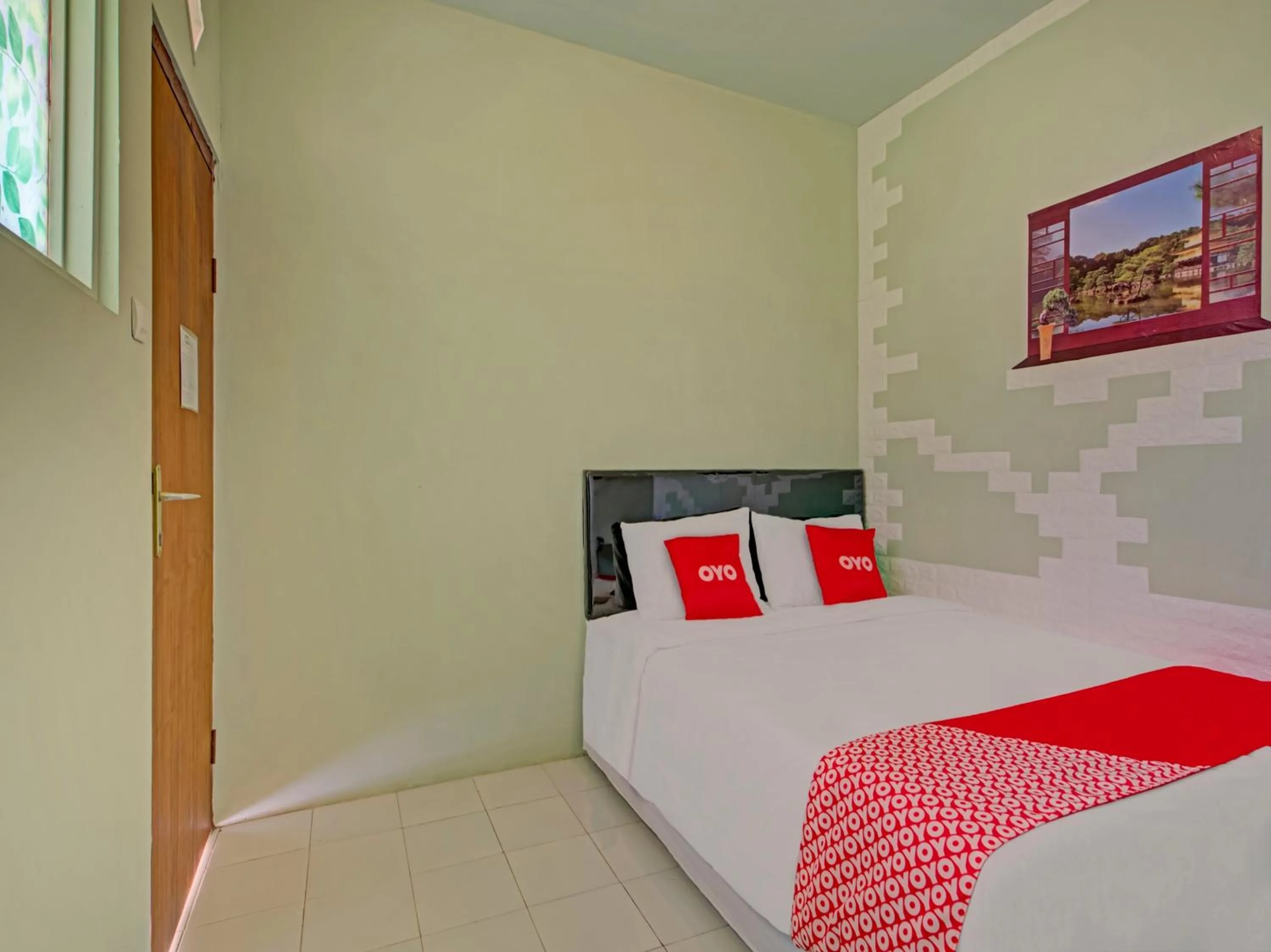 Bedroom, Bed in Hotel O Villa Inn App Trawas Bintaro Syariah