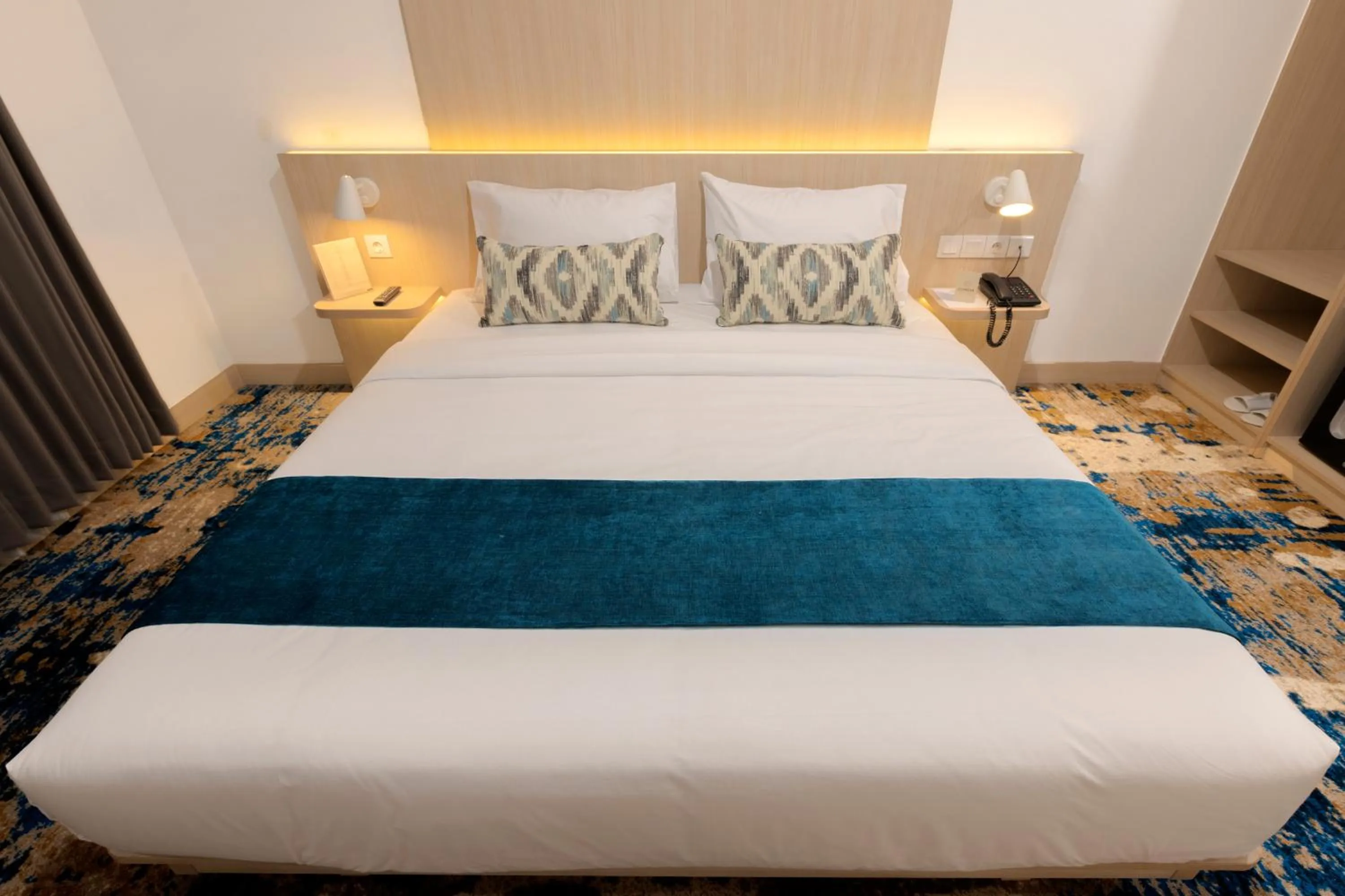 Bedroom, Bed in Cordia Hotel Yogyakarta - Hotel Dalam Bandara