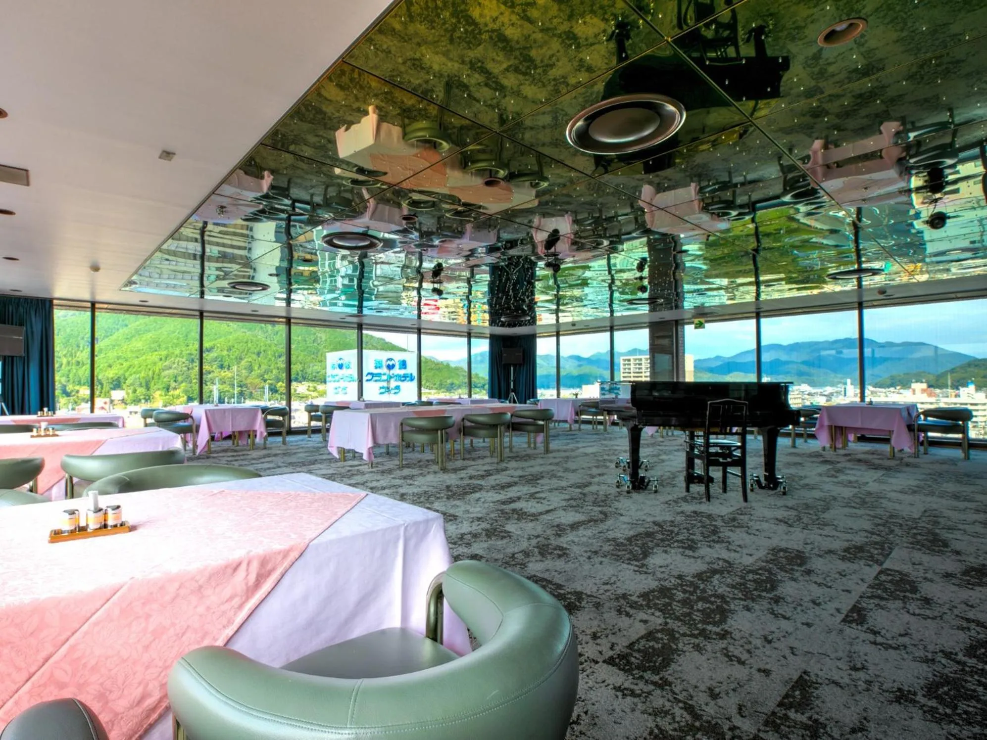 Restaurant/places to eat in Maizuru Grand Hotel