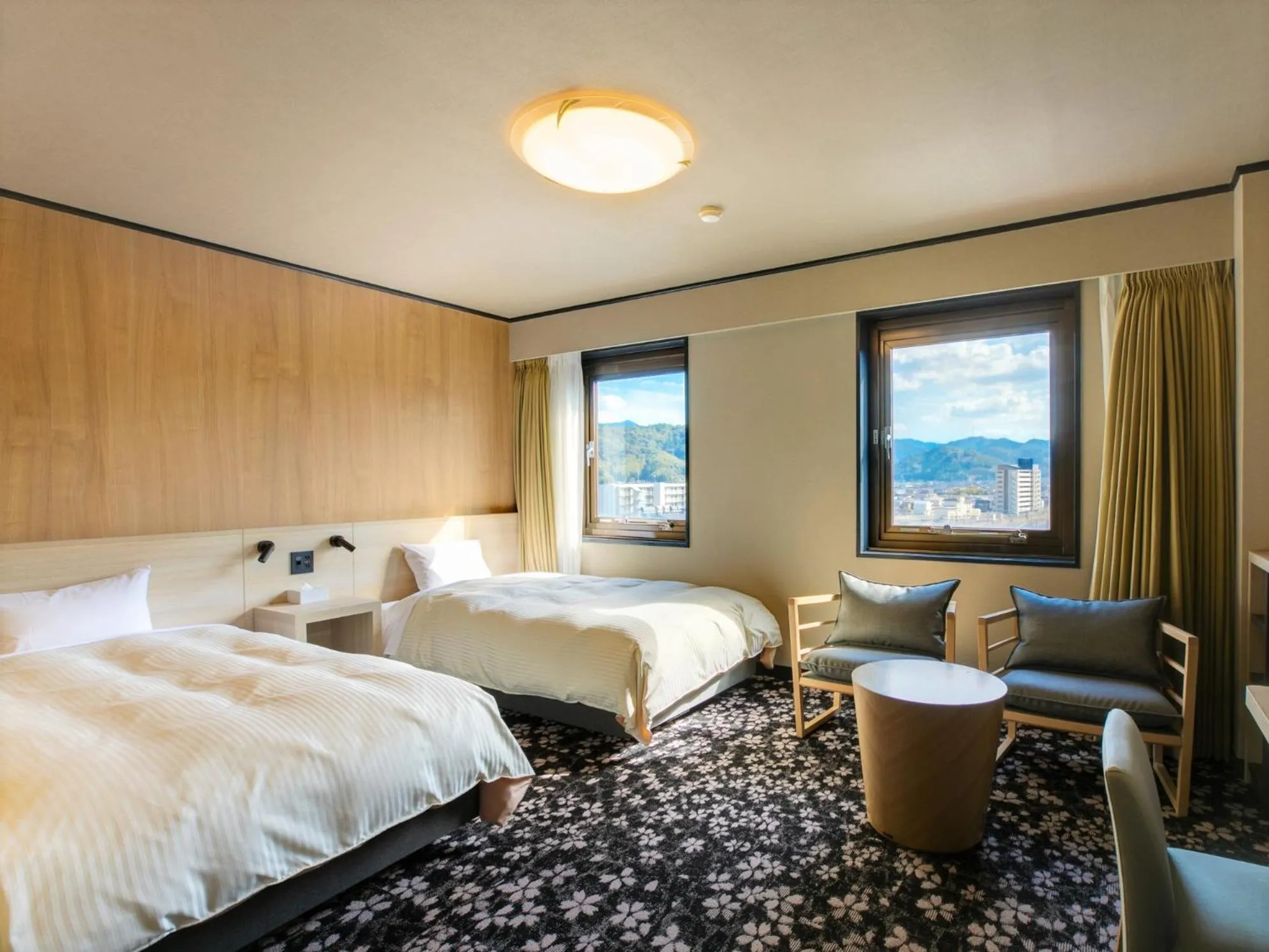 Photo of the whole room, Bed in Maizuru Grand Hotel