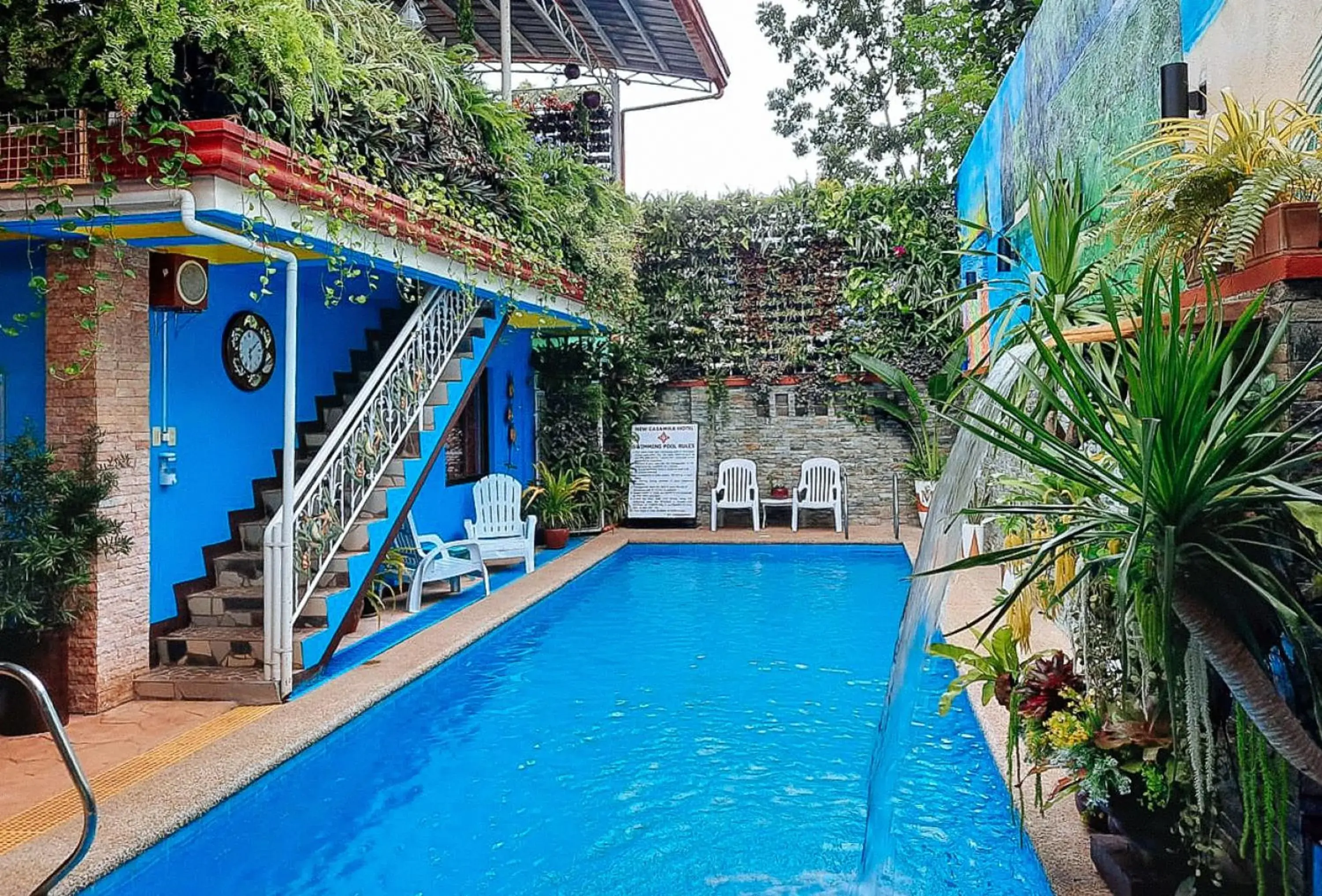 Swimming pool in RedDoorz at New Casamila Hotel Palawan Swimming pool in RedDoorz at New Casamila Hotel Palawan