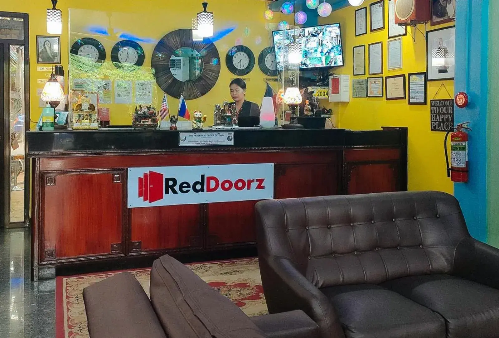 Lobby or reception in RedDoorz at New Casamila Hotel Palawan Lobby or reception in RedDoorz at New Casamila Hotel Palawan