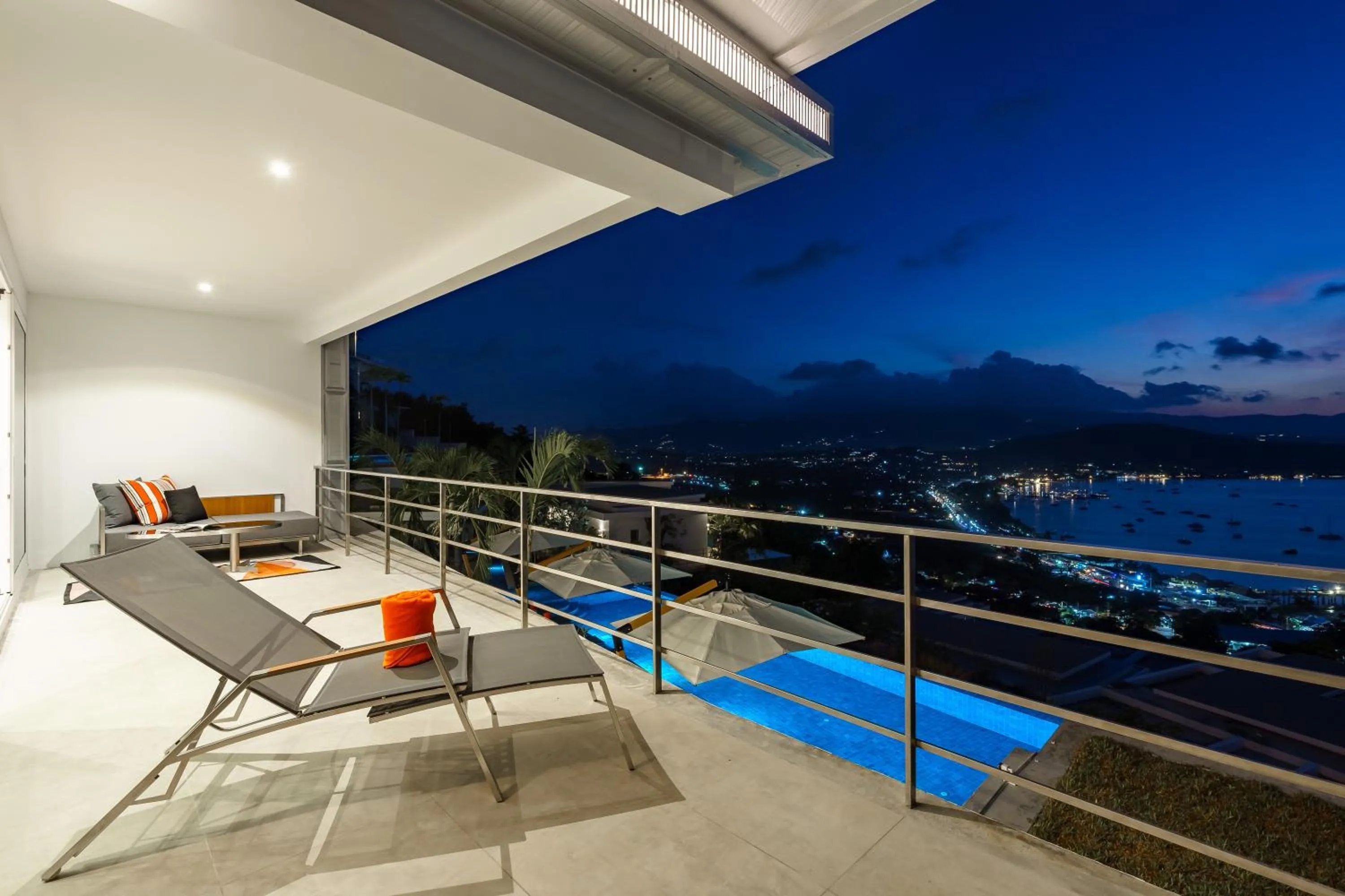 Night in UniQue BoutiQue Resort