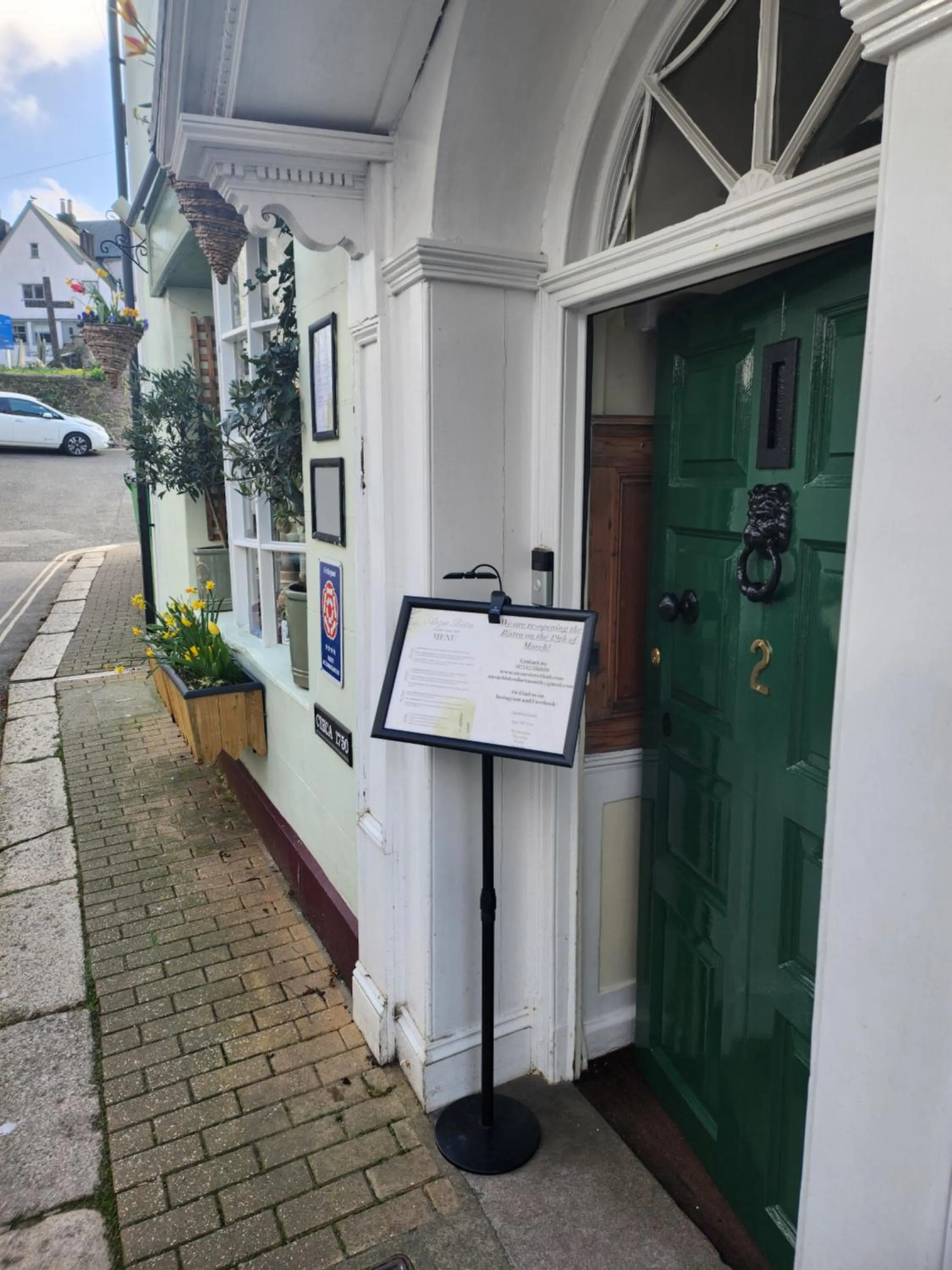 Day in Anzac Street B+Bistro