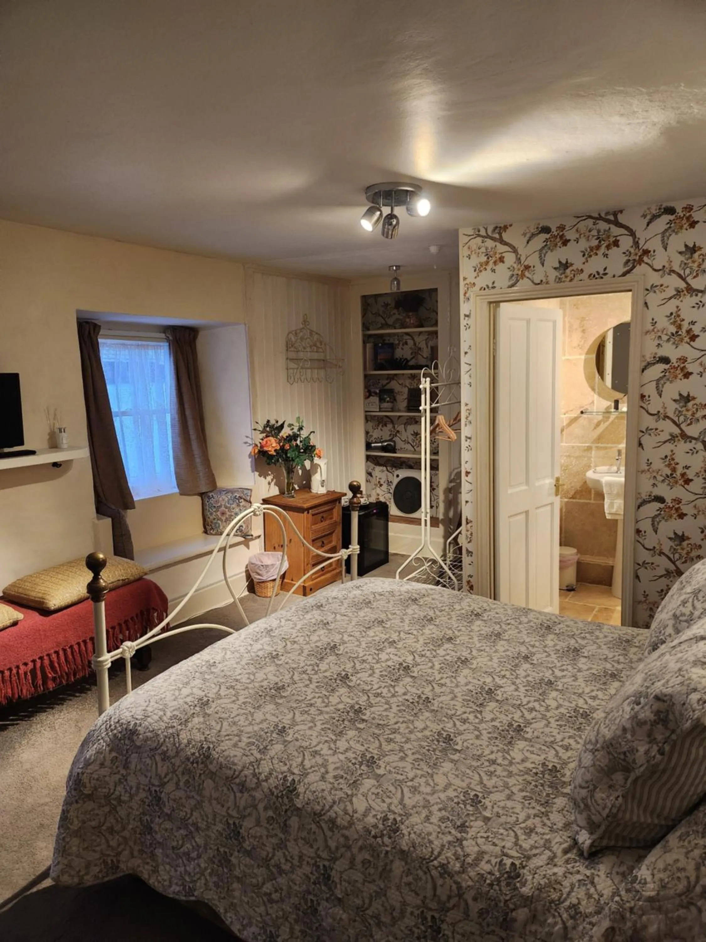 Bed in Anzac Street B&B