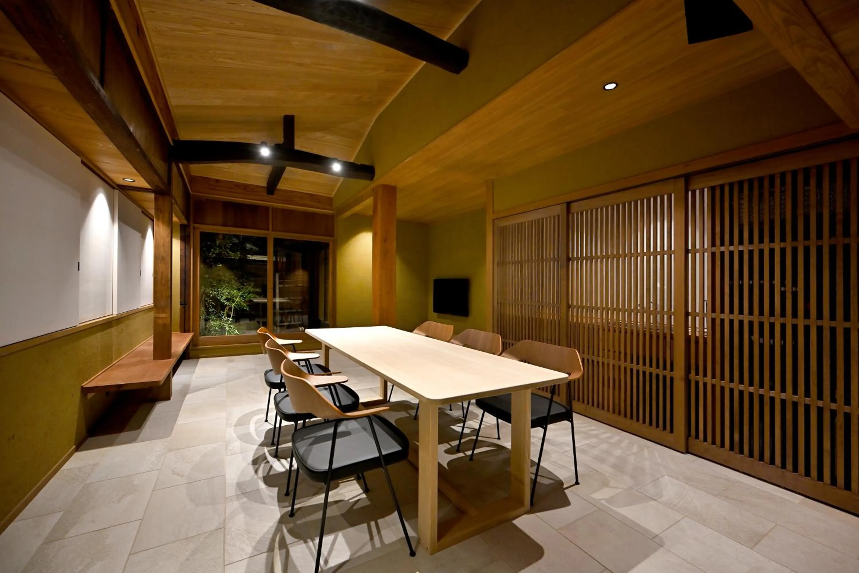 Night in Nishijin Fujita