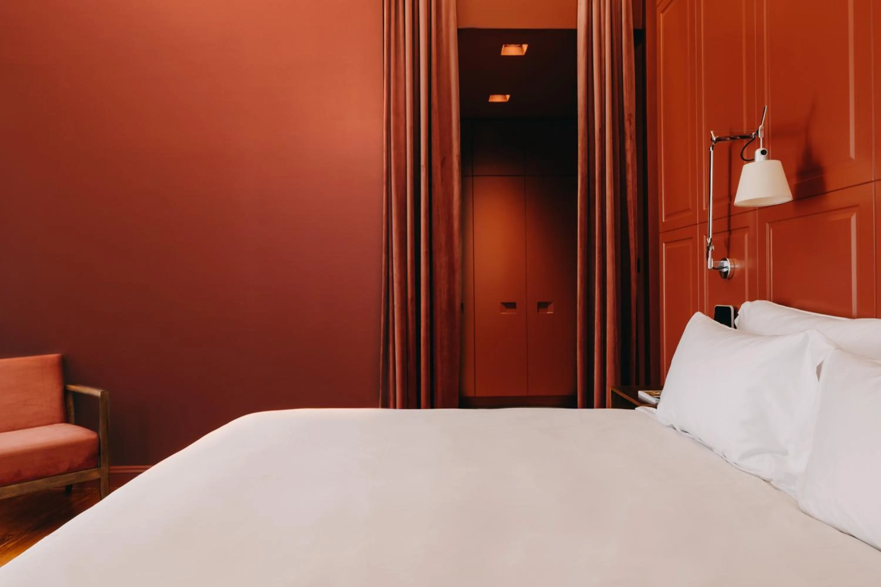 Bed in The Bold Type Hotel, a Member of Design Hotels