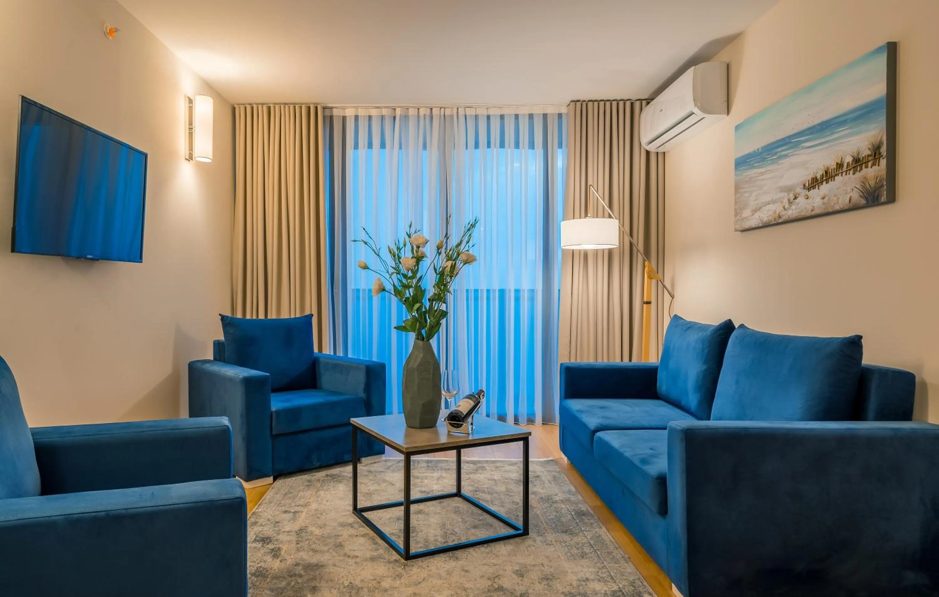 Living room in Orbi City Hotel Official