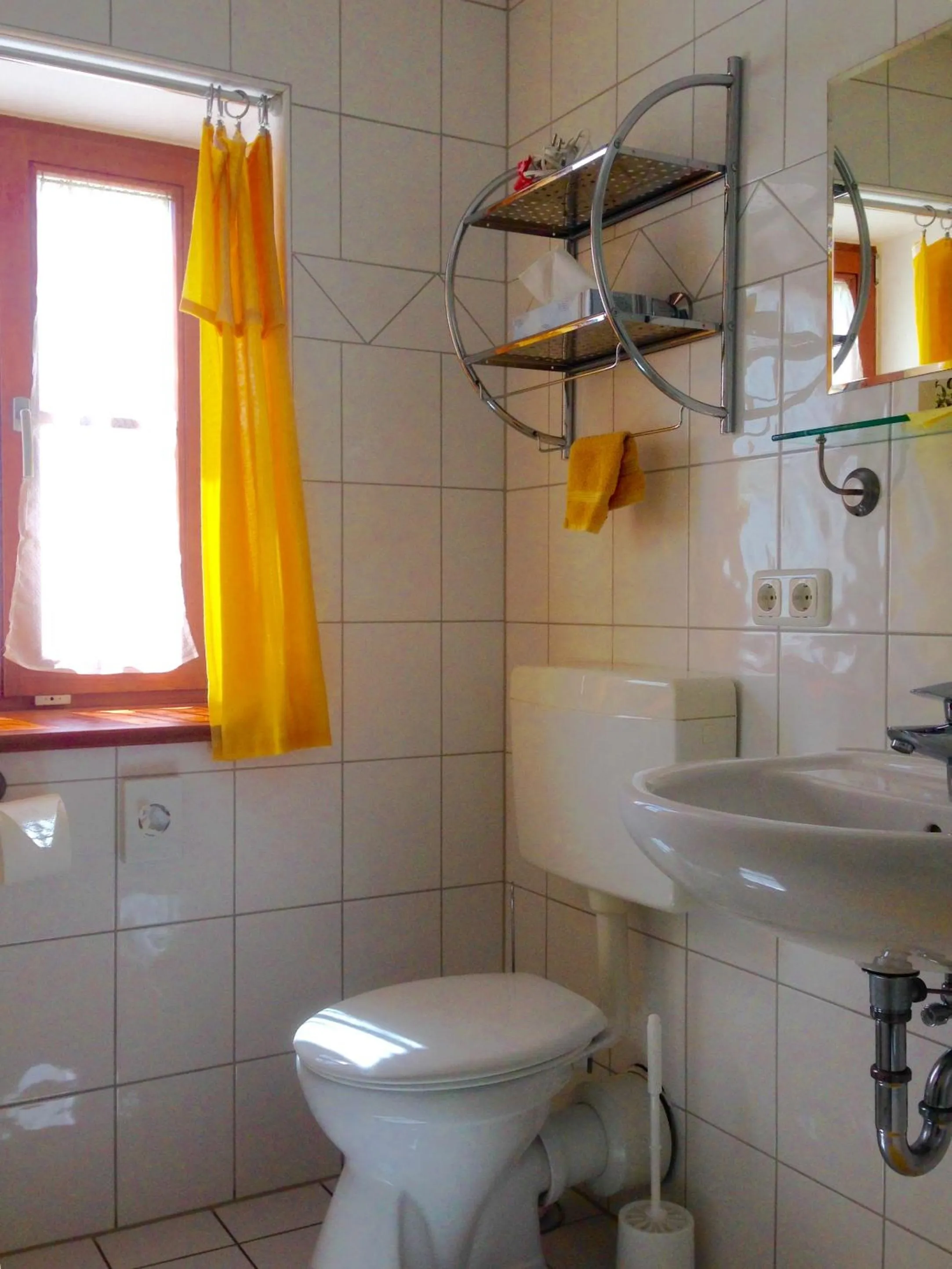 Bathroom in Pension Poschmühle