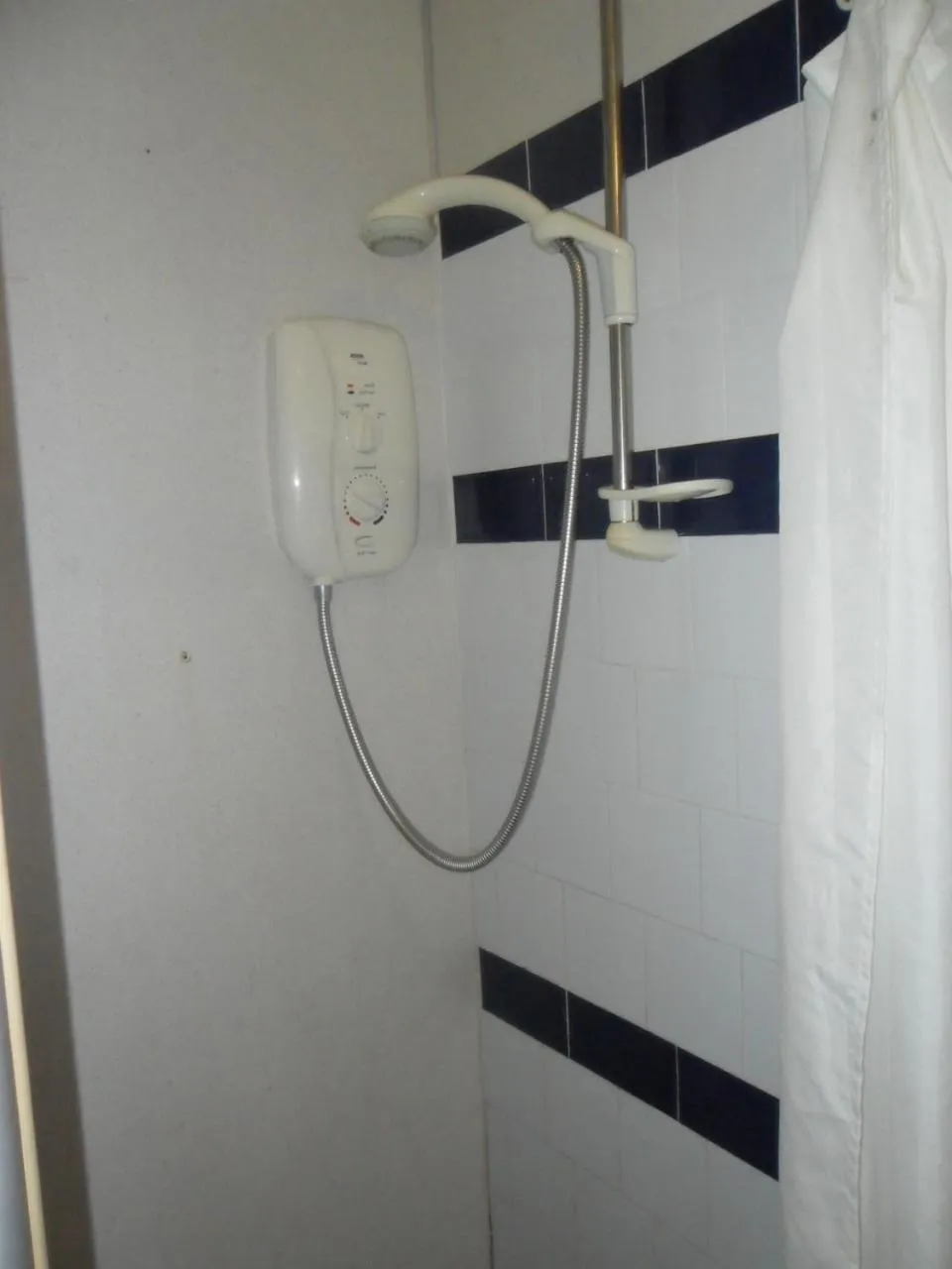 Bathroom in Sandras Backpackers