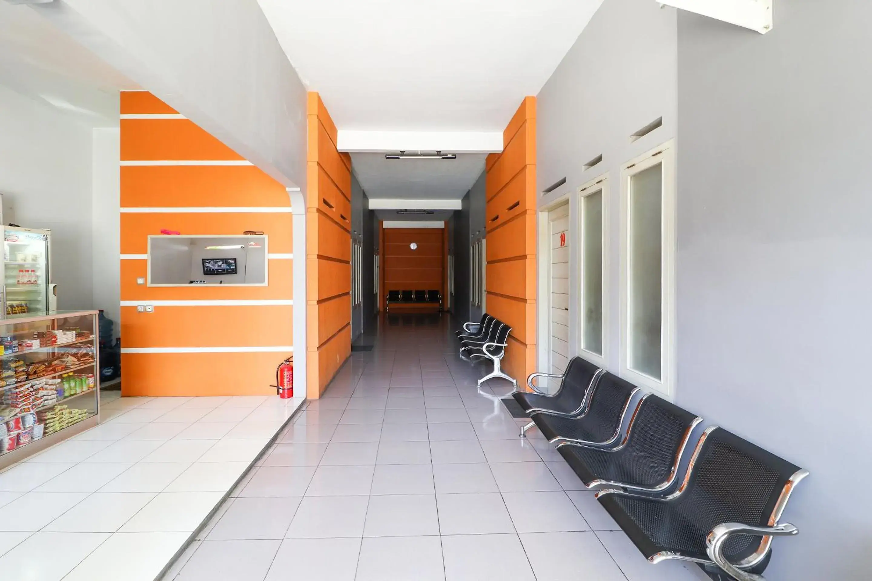 Area and facilities in RedDoorz At Merdeka Street Garut Area and facilities in RedDoorz At Merdeka Street Garut