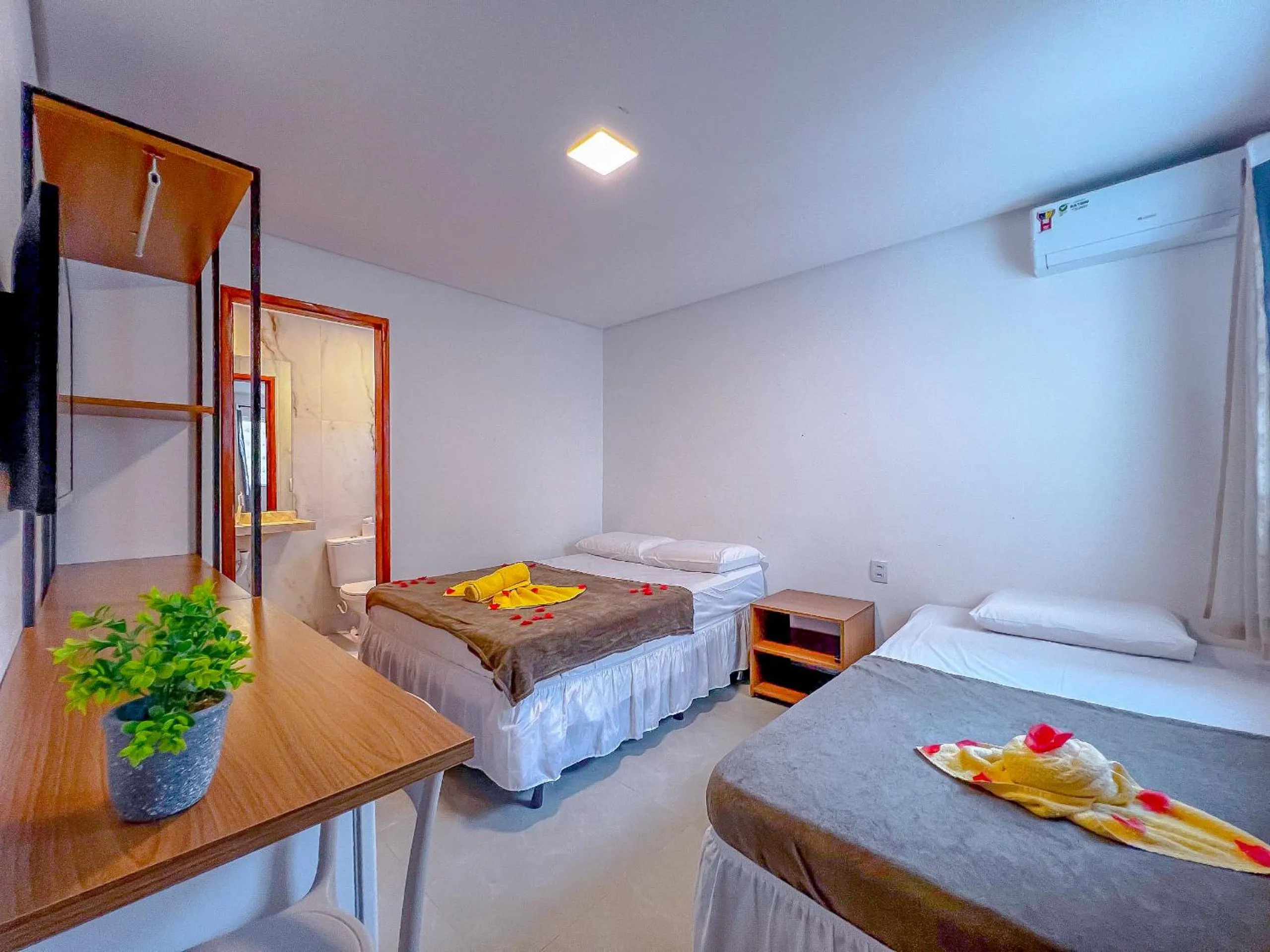 Photo of the whole room, Bed in Pousada Amoré em Porto de Galinhas, PE
