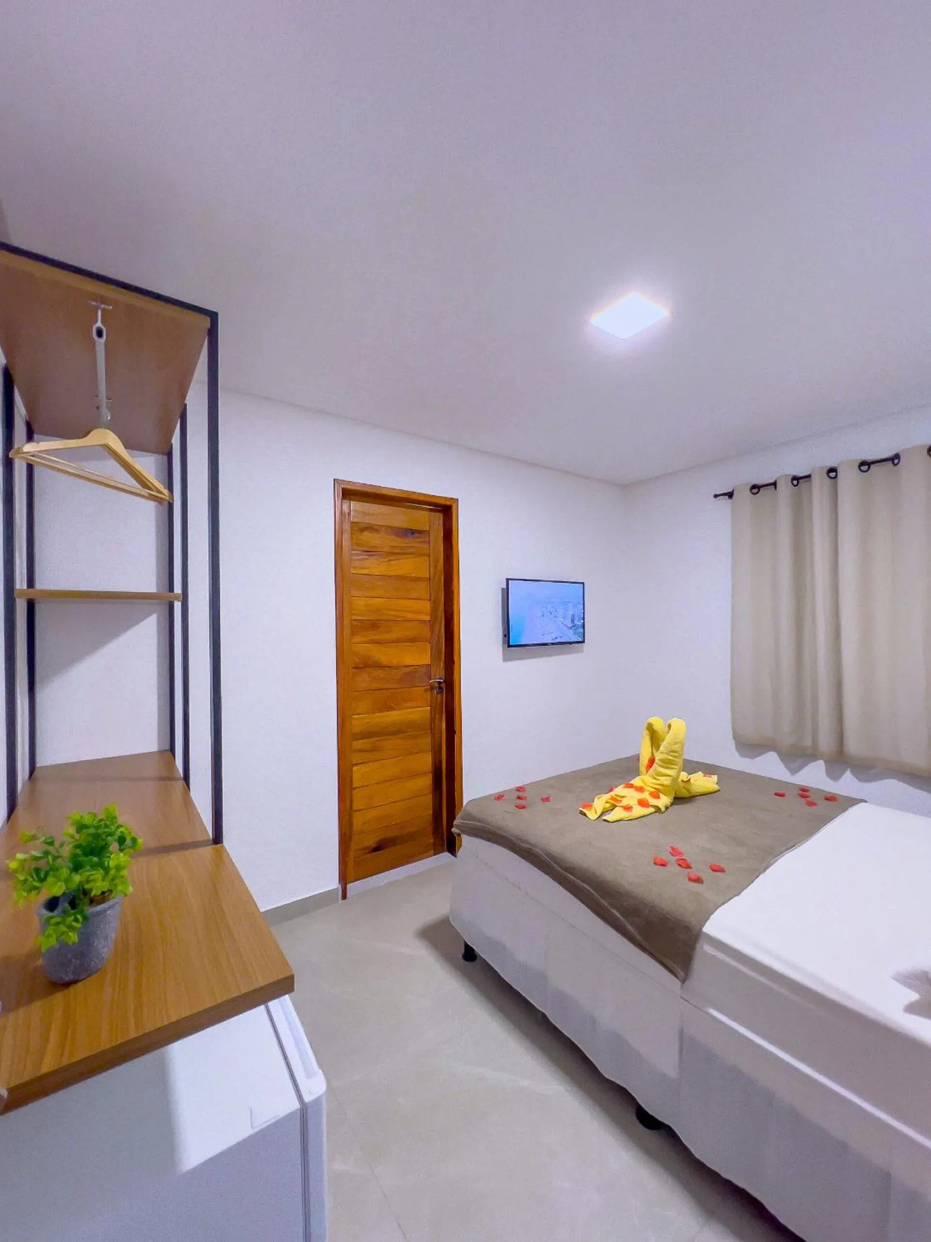 Photo of the whole room, Bed in Pousada Amoré em Porto de Galinhas, PE