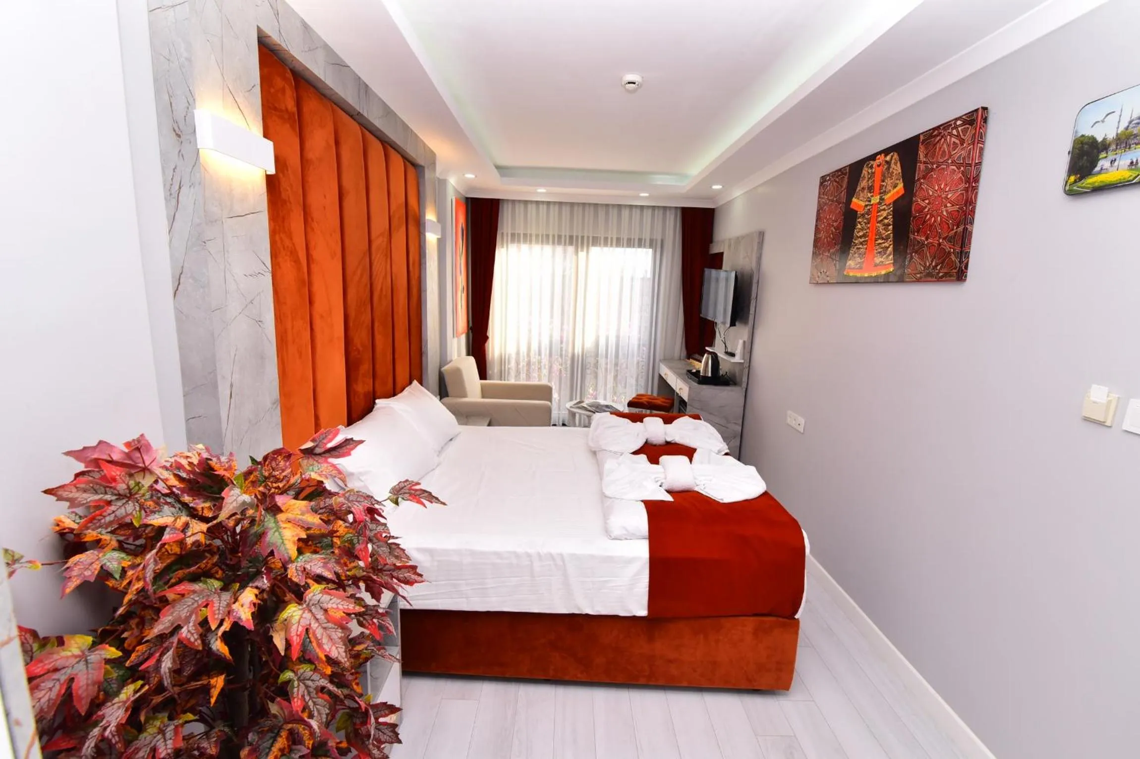 Toilet, Bed in Little sofia hotel